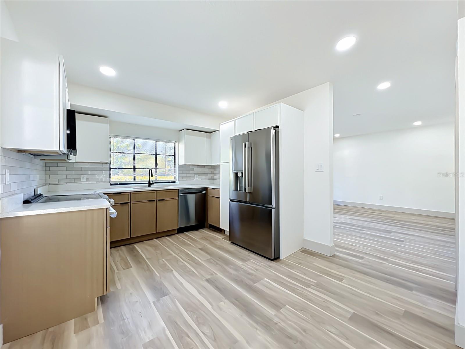 2222 VALENCIA RD, ORLANDO, FL, 32803