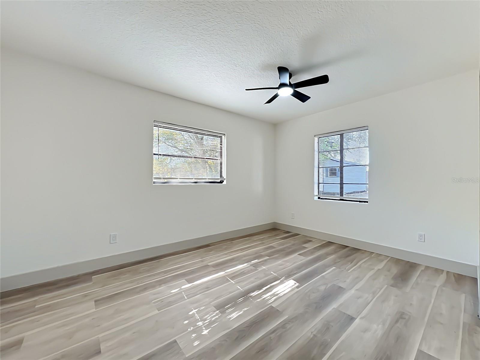 2222 VALENCIA RD, ORLANDO, FL, 32803