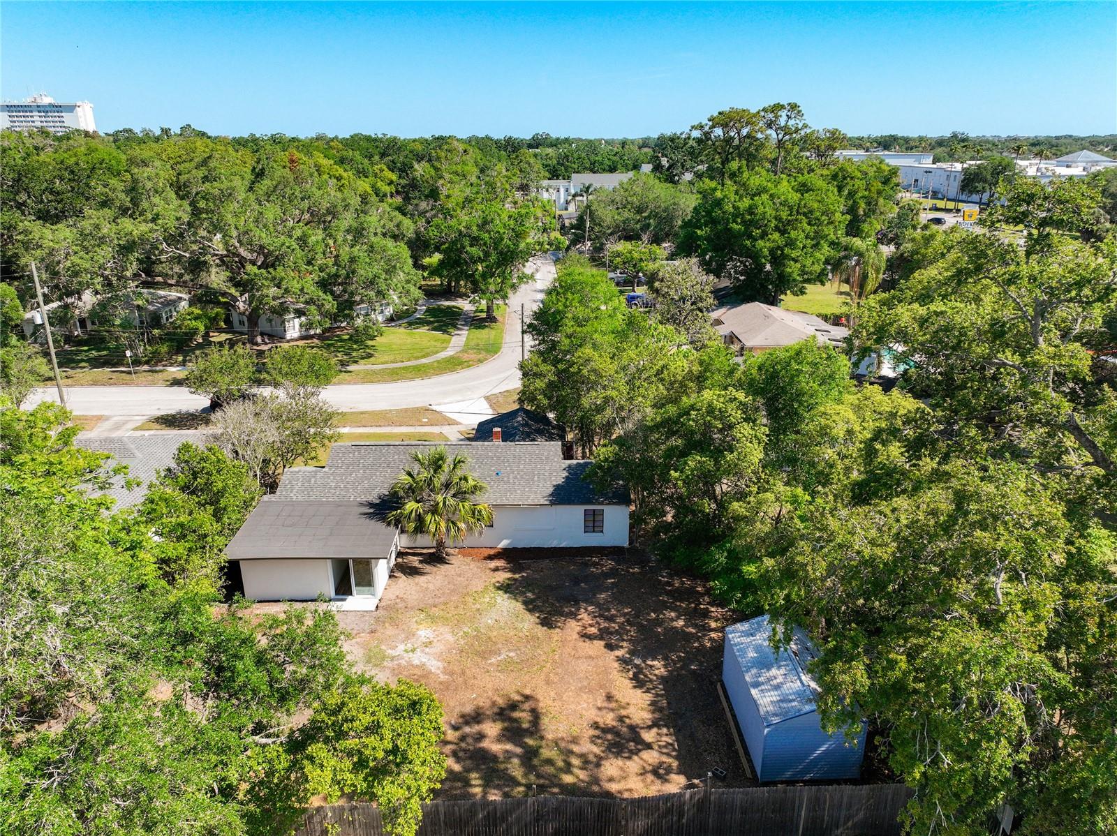 2222 VALENCIA RD, ORLANDO, FL, 32803