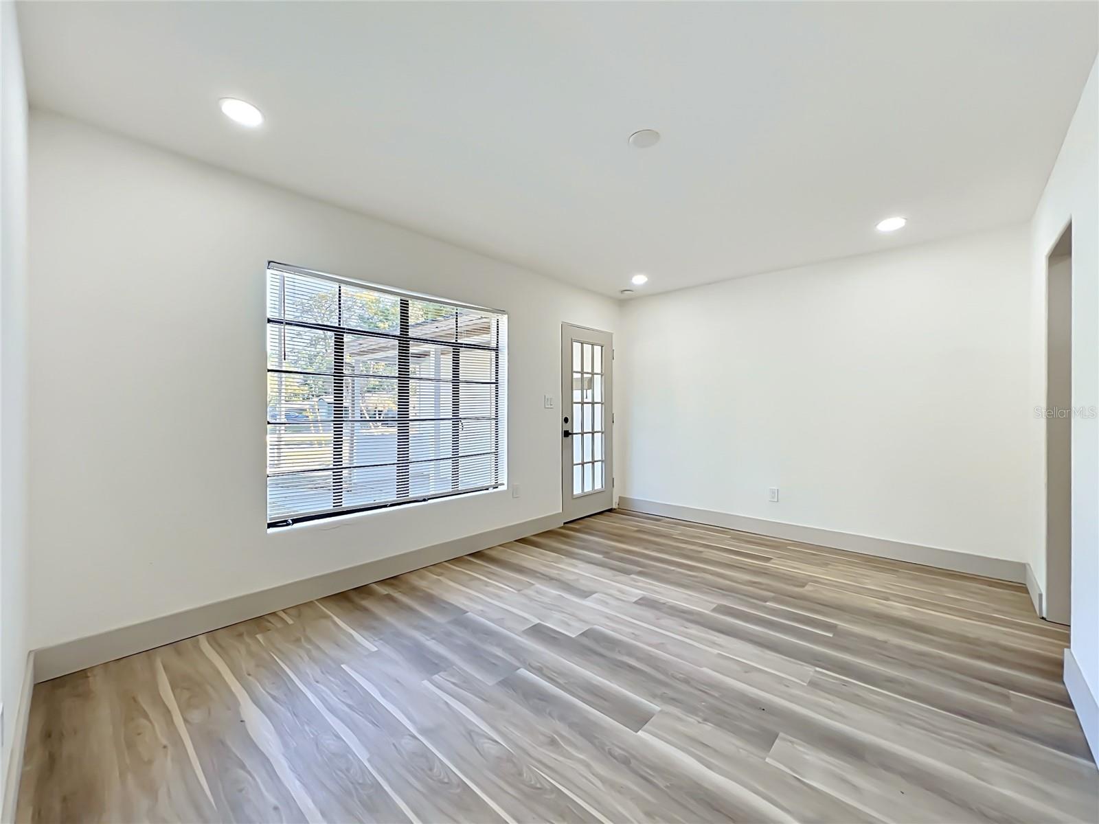 2222 VALENCIA RD, ORLANDO, FL, 32803