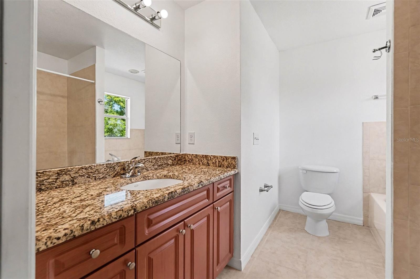 1702 W NORTH ST, TAMPA, FL, 33604