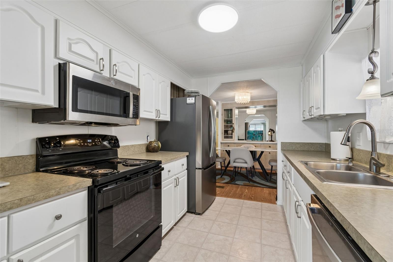 133 CEDAR DR, PALM HARBOR, FL, 34684