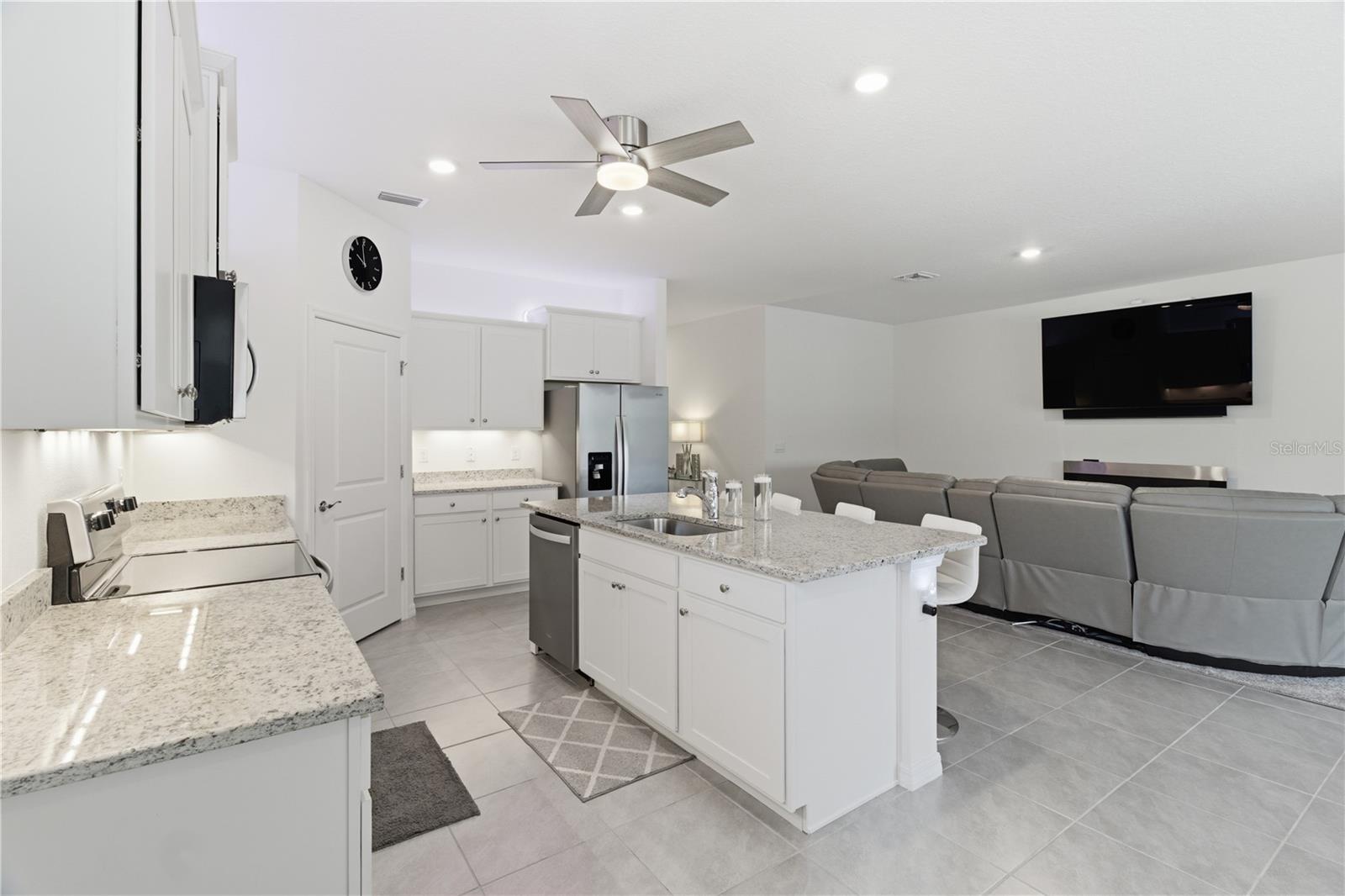 3827 MOSSY LIMB CT, PALMETTO, FL, 34221