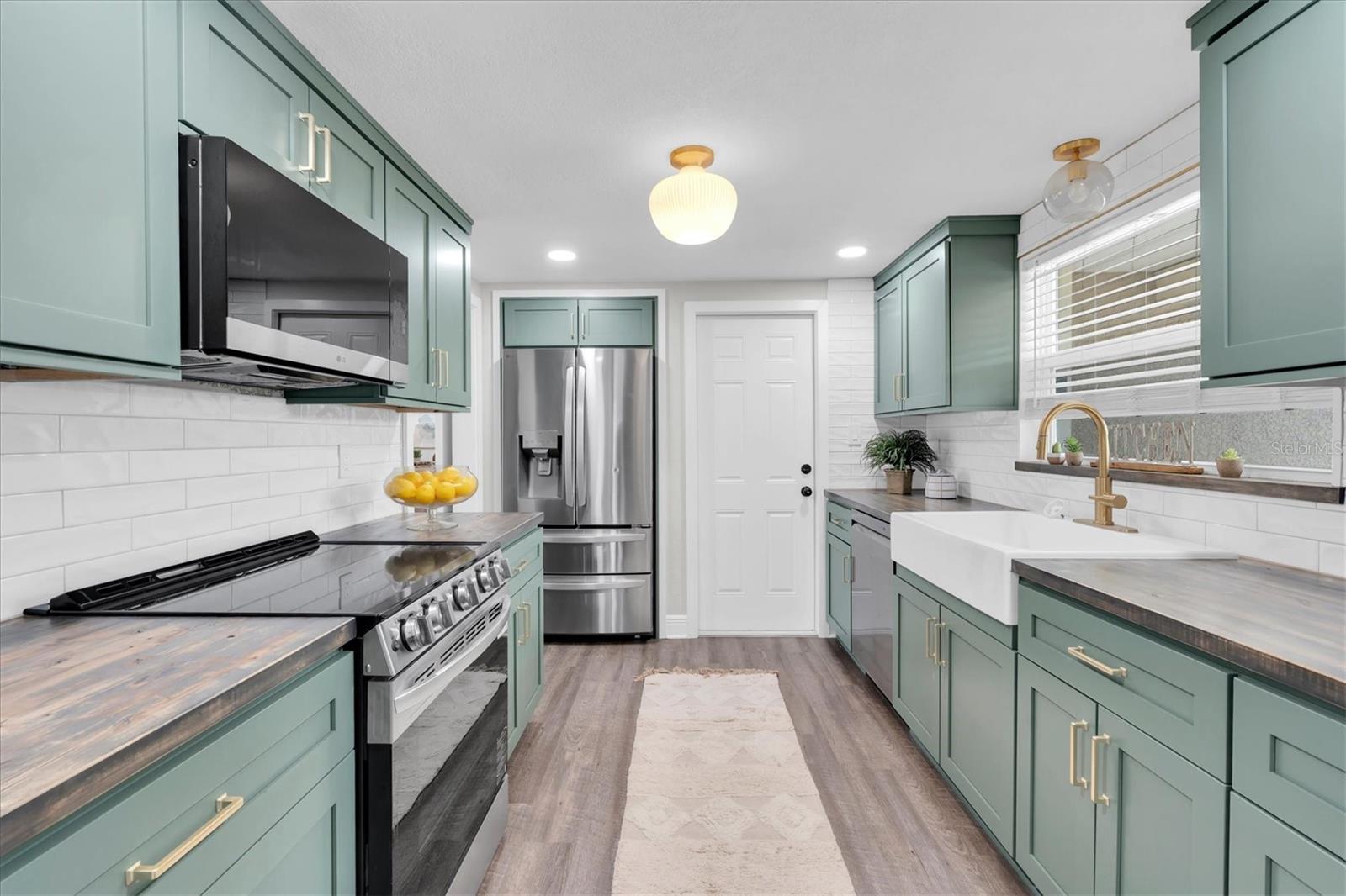 8007 MIMOSA DR, PORT RICHEY, FL, 34668