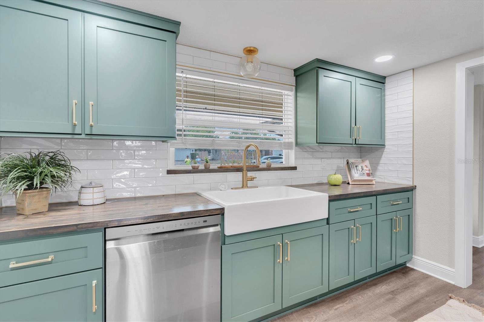 8007 MIMOSA DR, PORT RICHEY, FL, 34668