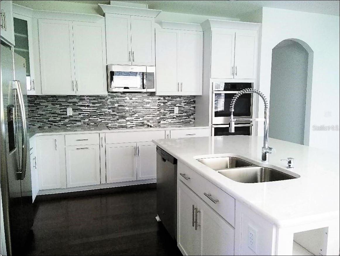 1704 NATURE VIEW DR, LUTZ, FL, 33558