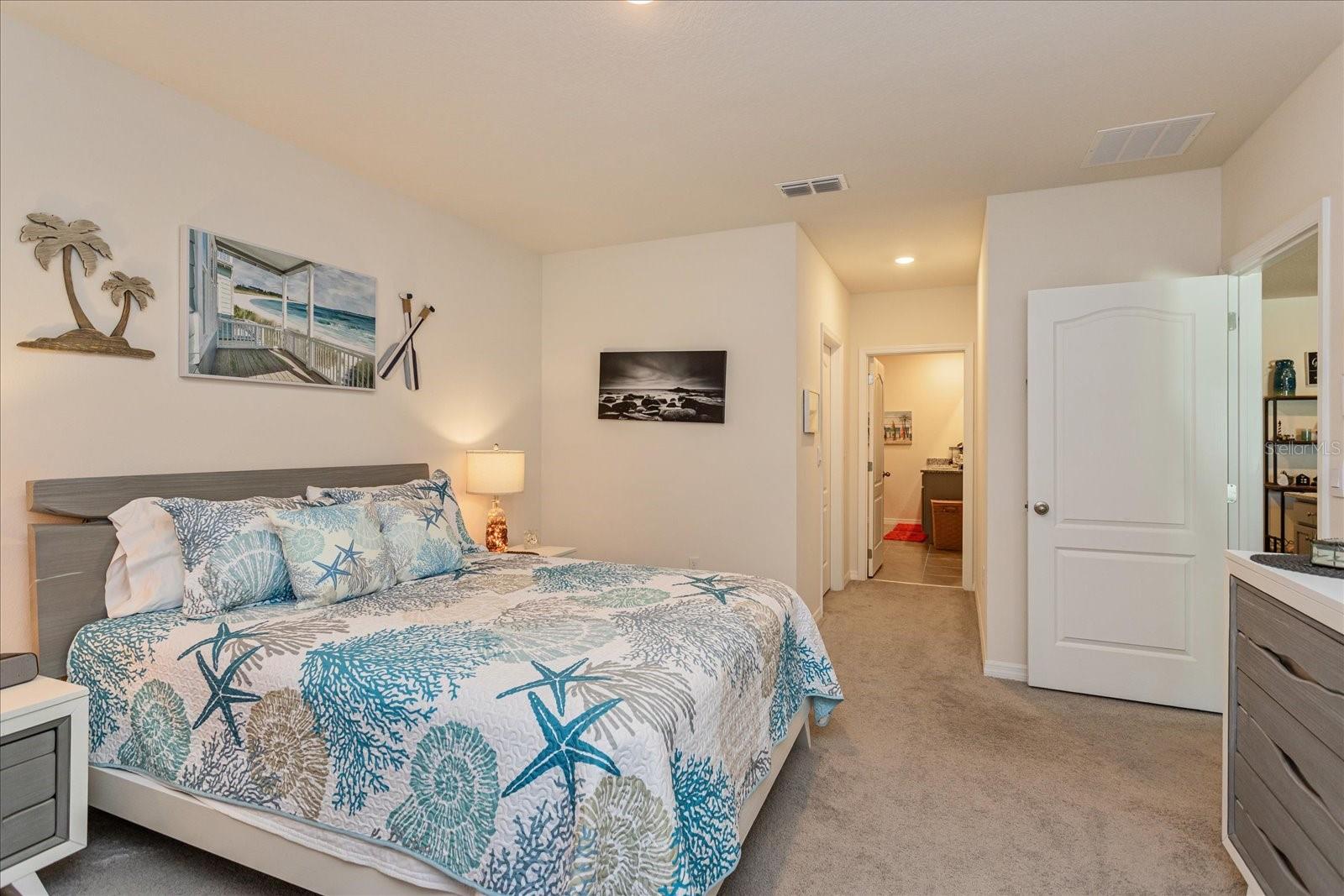 6358 SANDERS GROVE CIR, OKAHUMPKA, FL, 34762