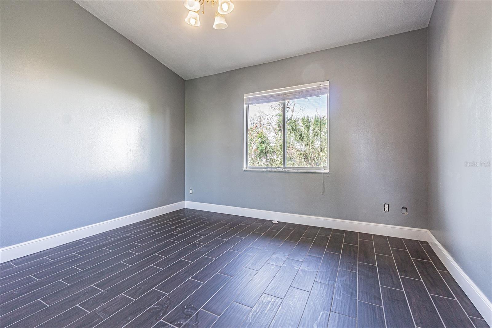 6400 46TH AVE N #3, KENNETH CITY, FL, 33709