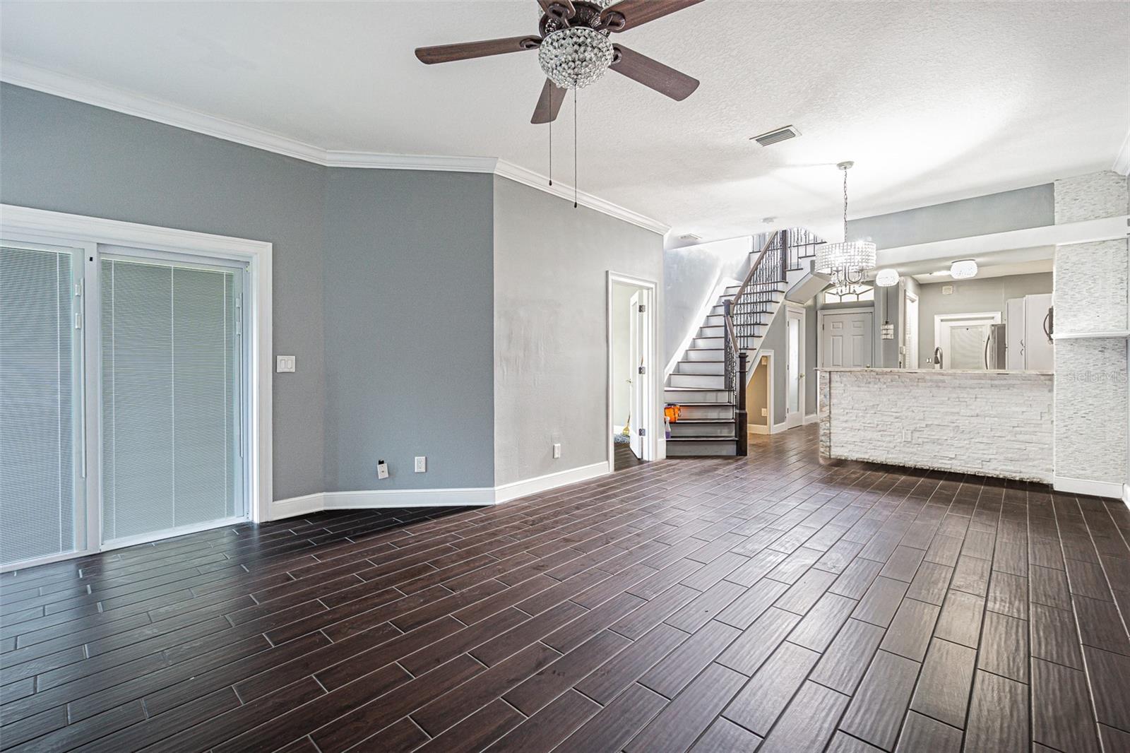 6400 46TH AVE N #3, KENNETH CITY, FL, 33709
