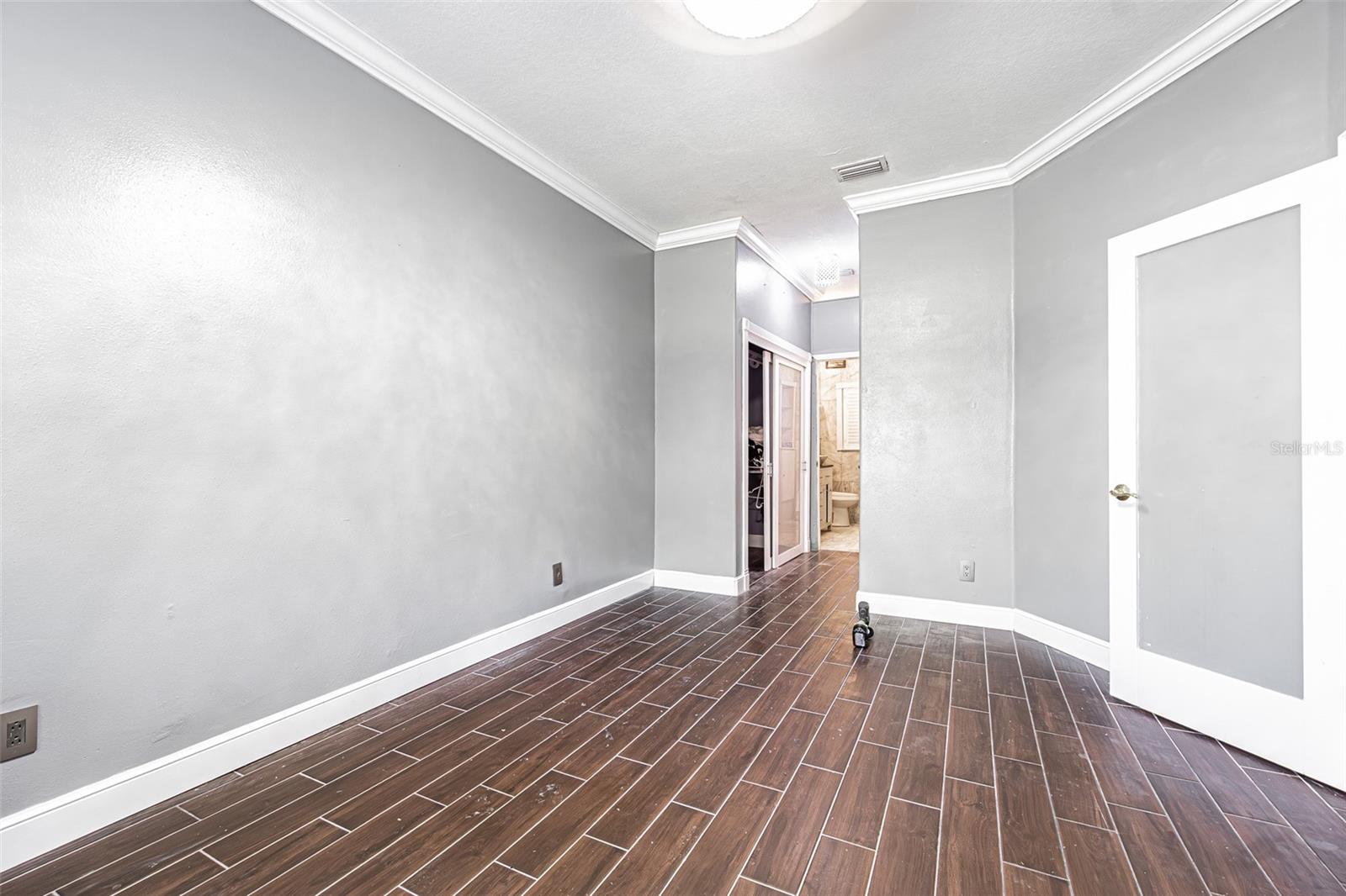 6400 46TH AVE N #3, KENNETH CITY, FL, 33709