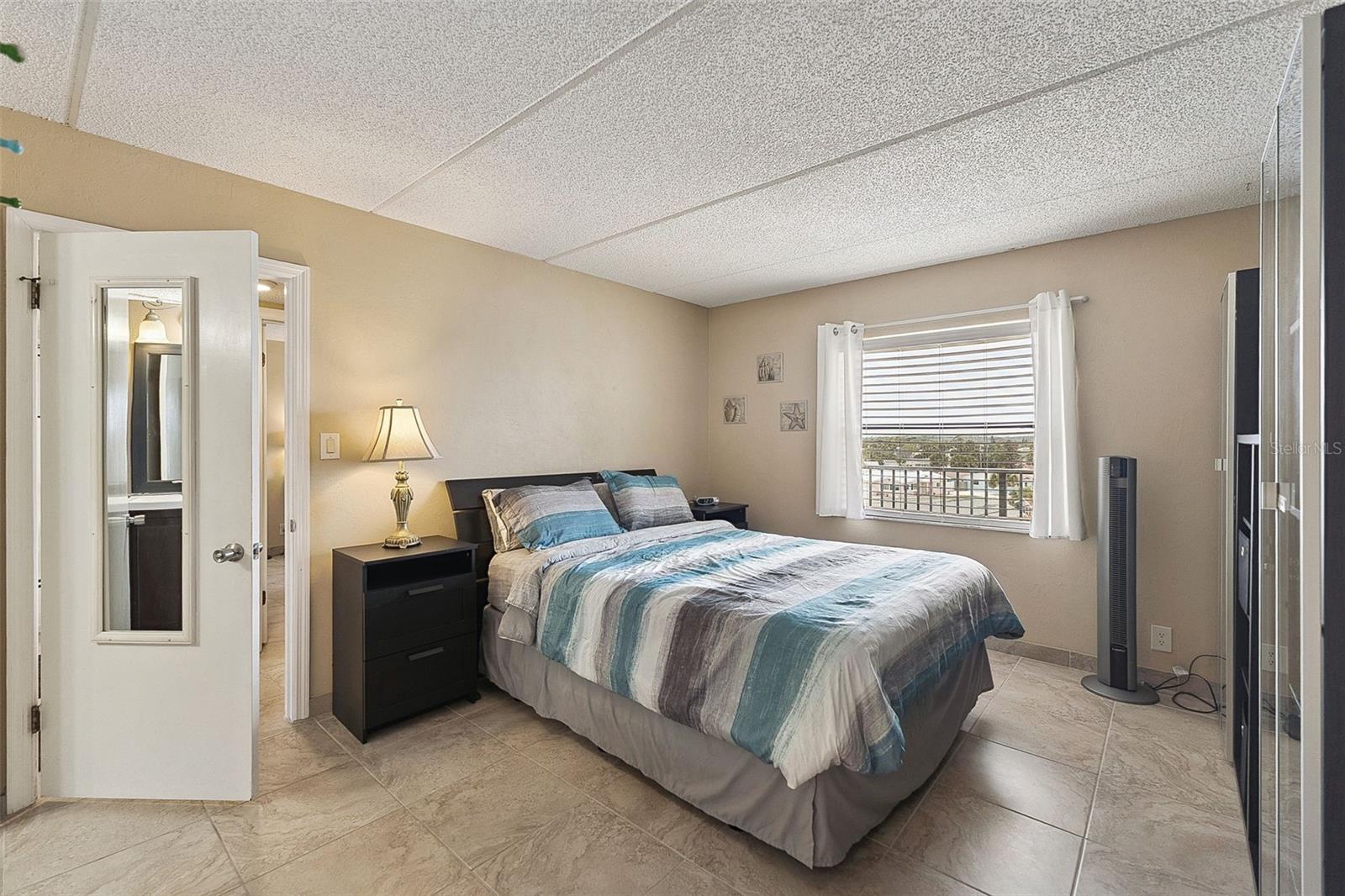 2700 OCEAN SHORE BLVD #405, ORMOND BEACH, FL, 32176