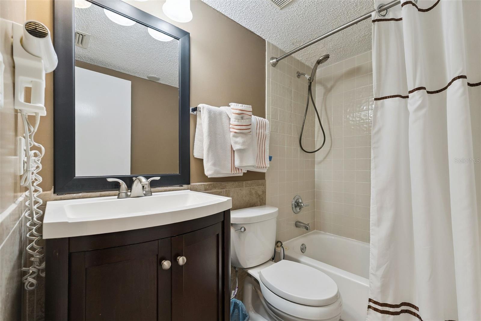 2700 OCEAN SHORE BLVD #405, ORMOND BEACH, FL, 32176