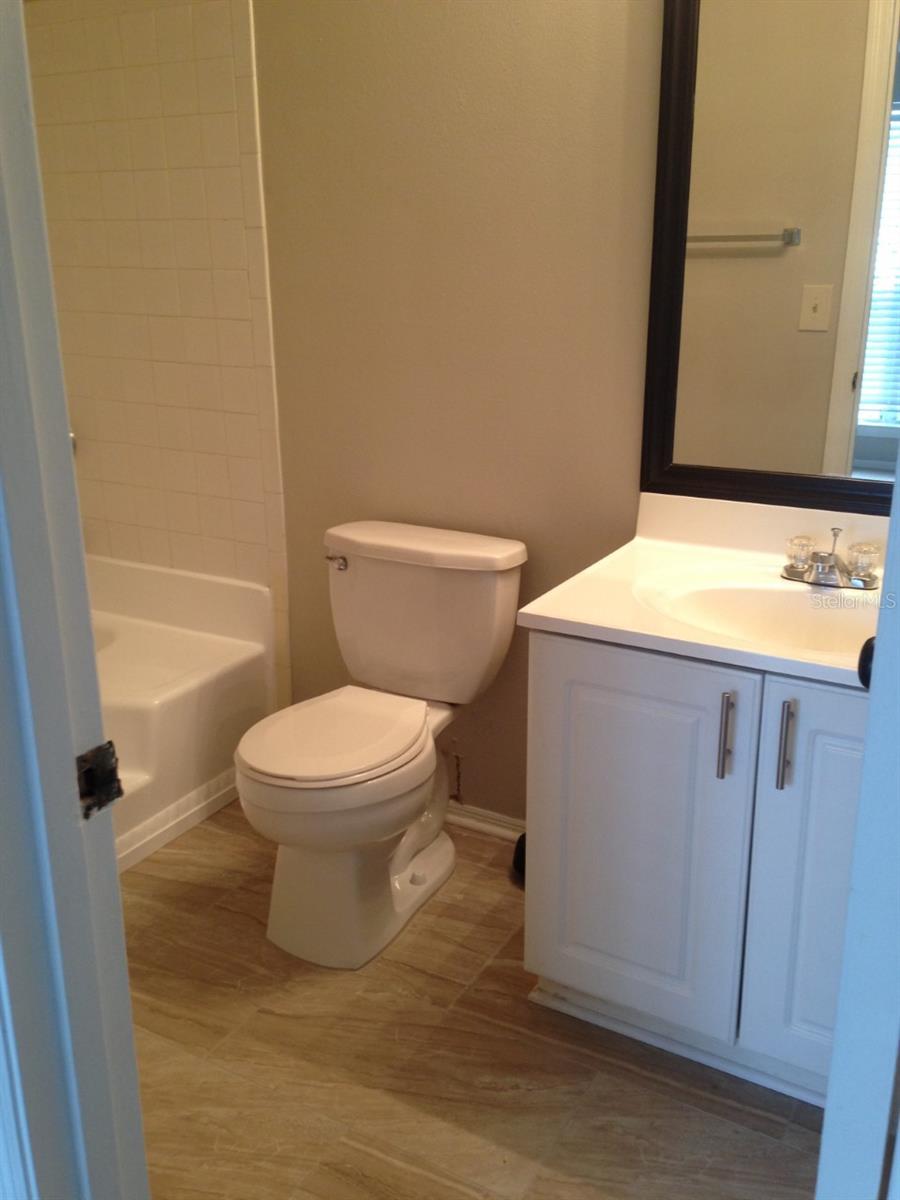 4211 CHATHAM OAK CT #114, TAMPA, FL, 33624