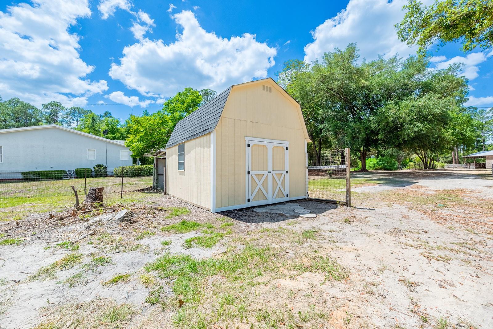 554 S COUNTY ROAD 21, HAWTHORNE, FL, 32640