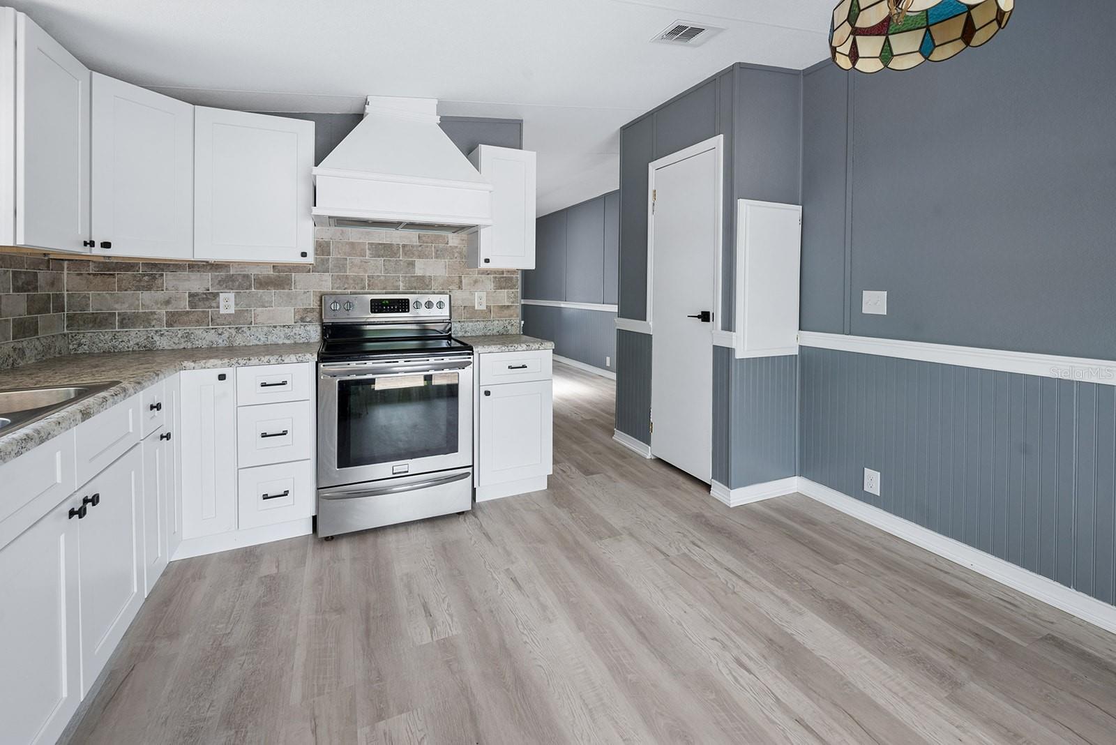 554 S COUNTY ROAD 21, HAWTHORNE, FL, 32640