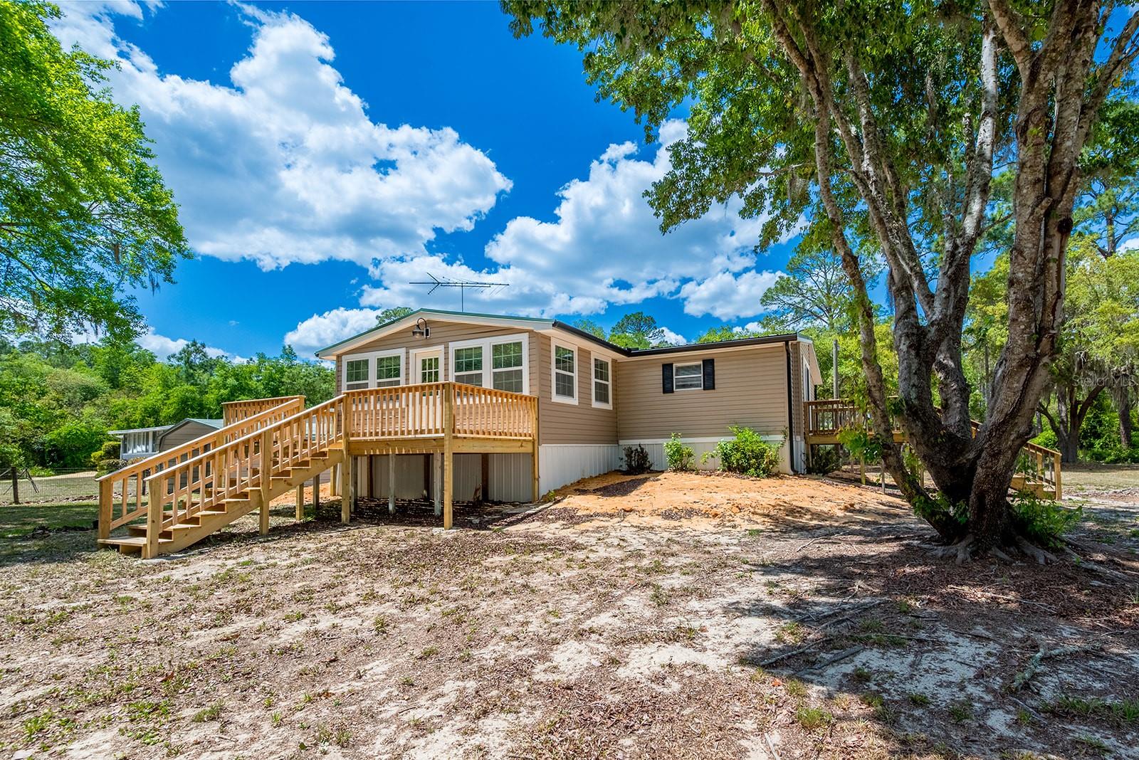 554 S COUNTY ROAD 21, HAWTHORNE, FL, 32640