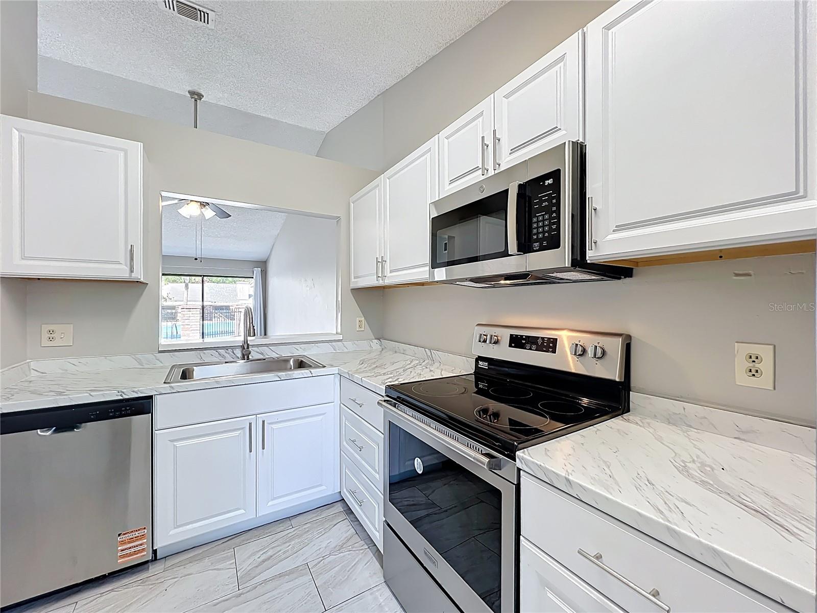 12136 SAND PEBBLE WAY, ORLANDO, FL, 32824