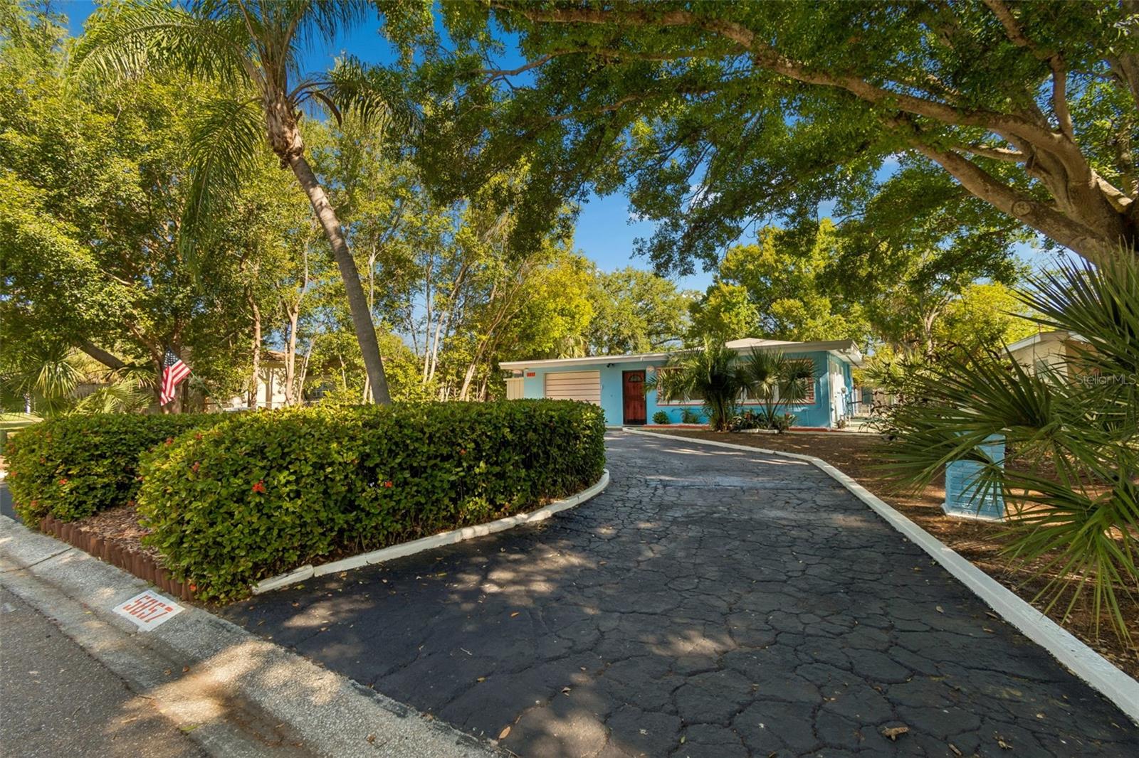 5857 4TH AVE N, ST PETERSBURG, FL, 33710