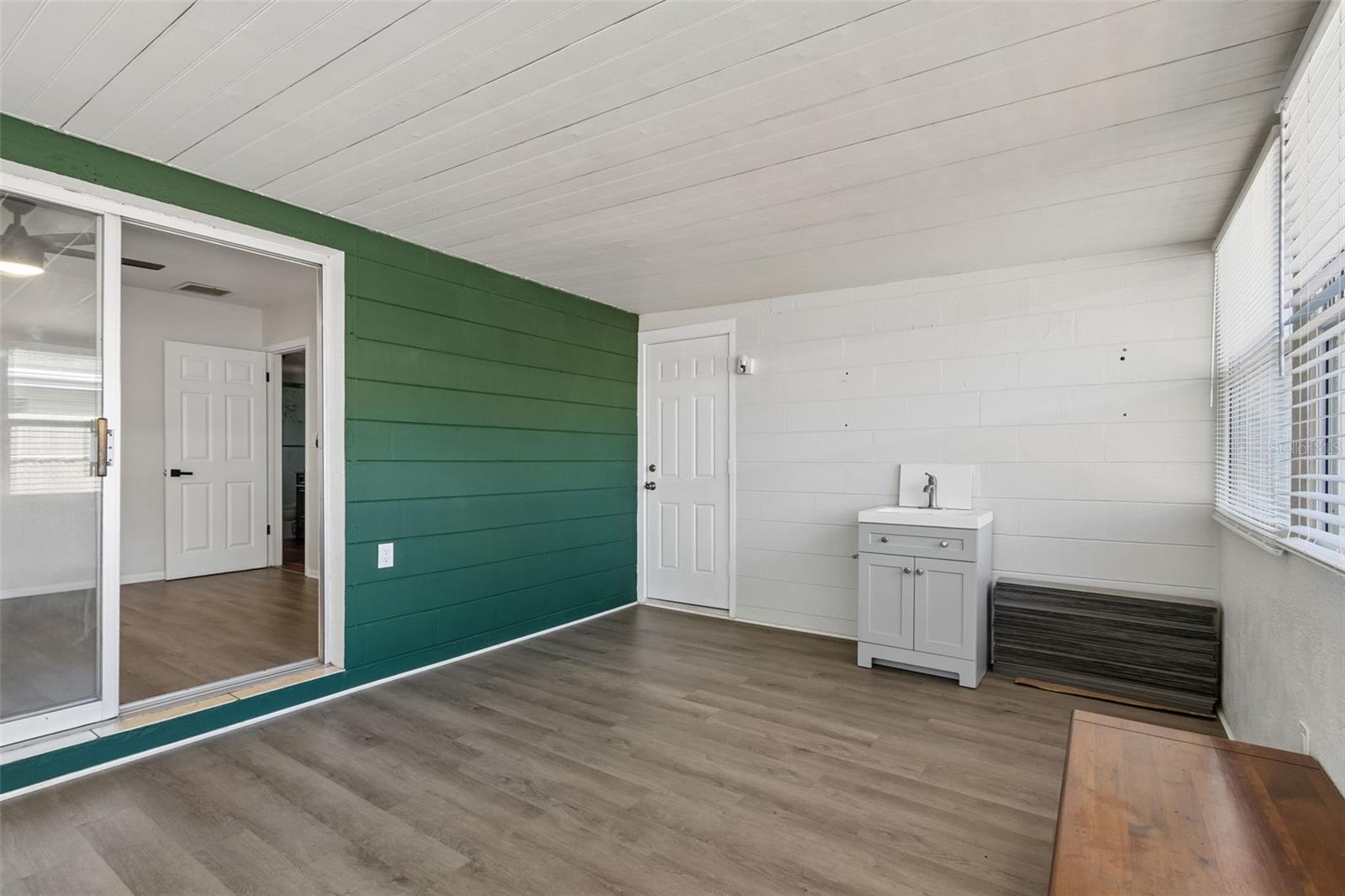 5857 4TH AVE N, ST PETERSBURG, FL, 33710