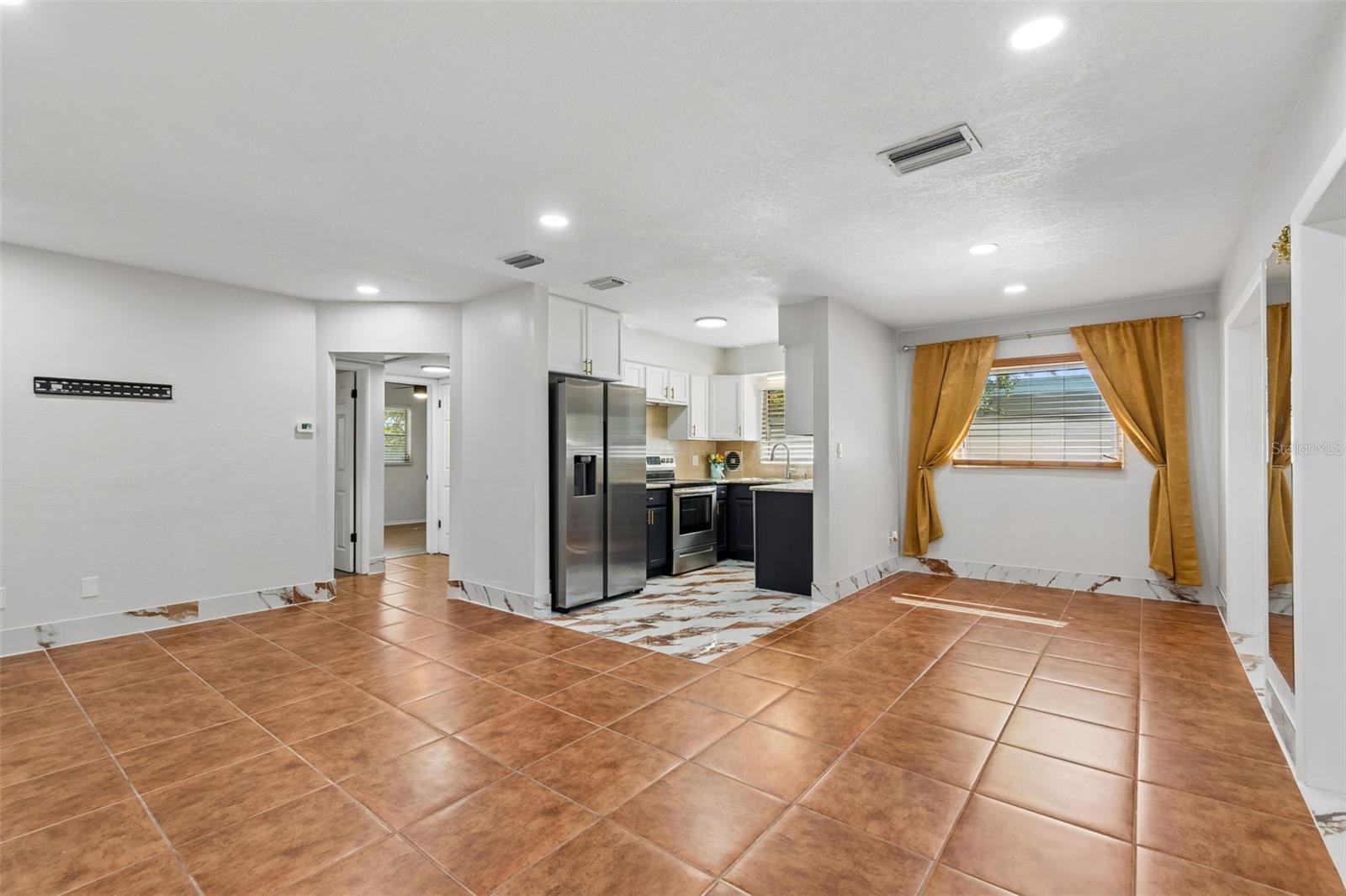 5857 4TH AVE N, ST PETERSBURG, FL, 33710