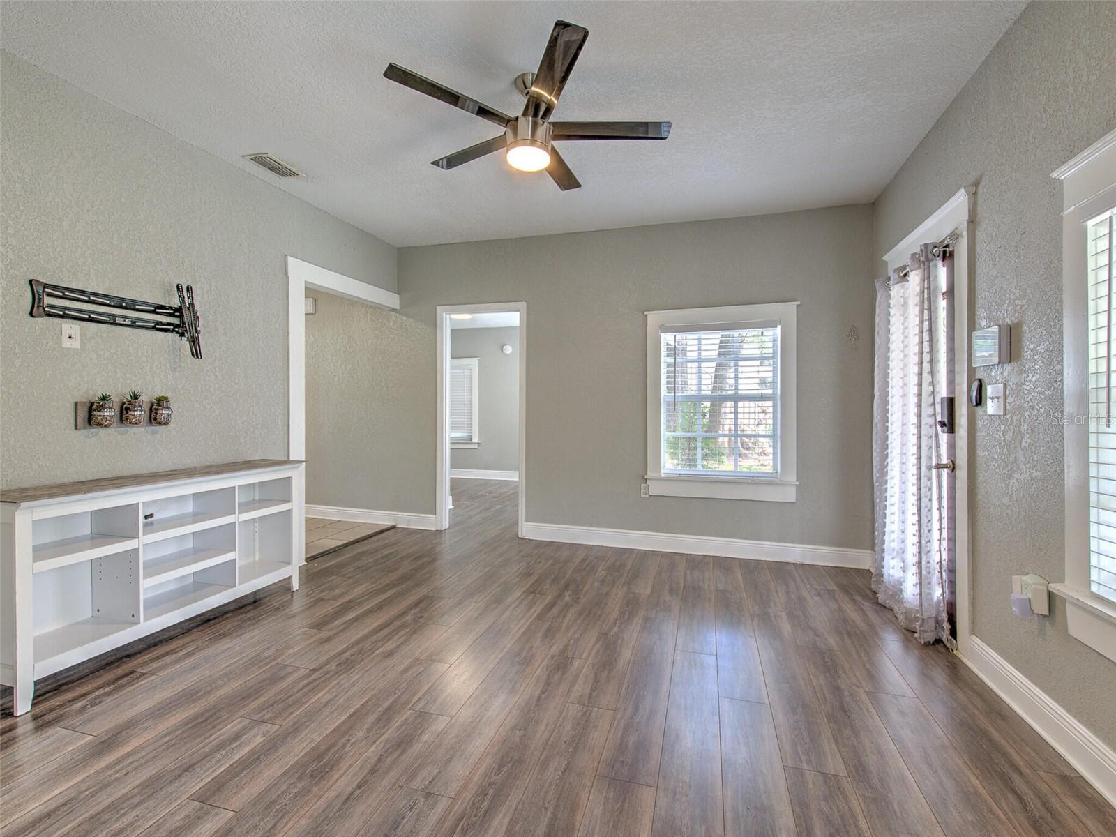 728 E HANLON ST, TAMPA, FL, 33604
