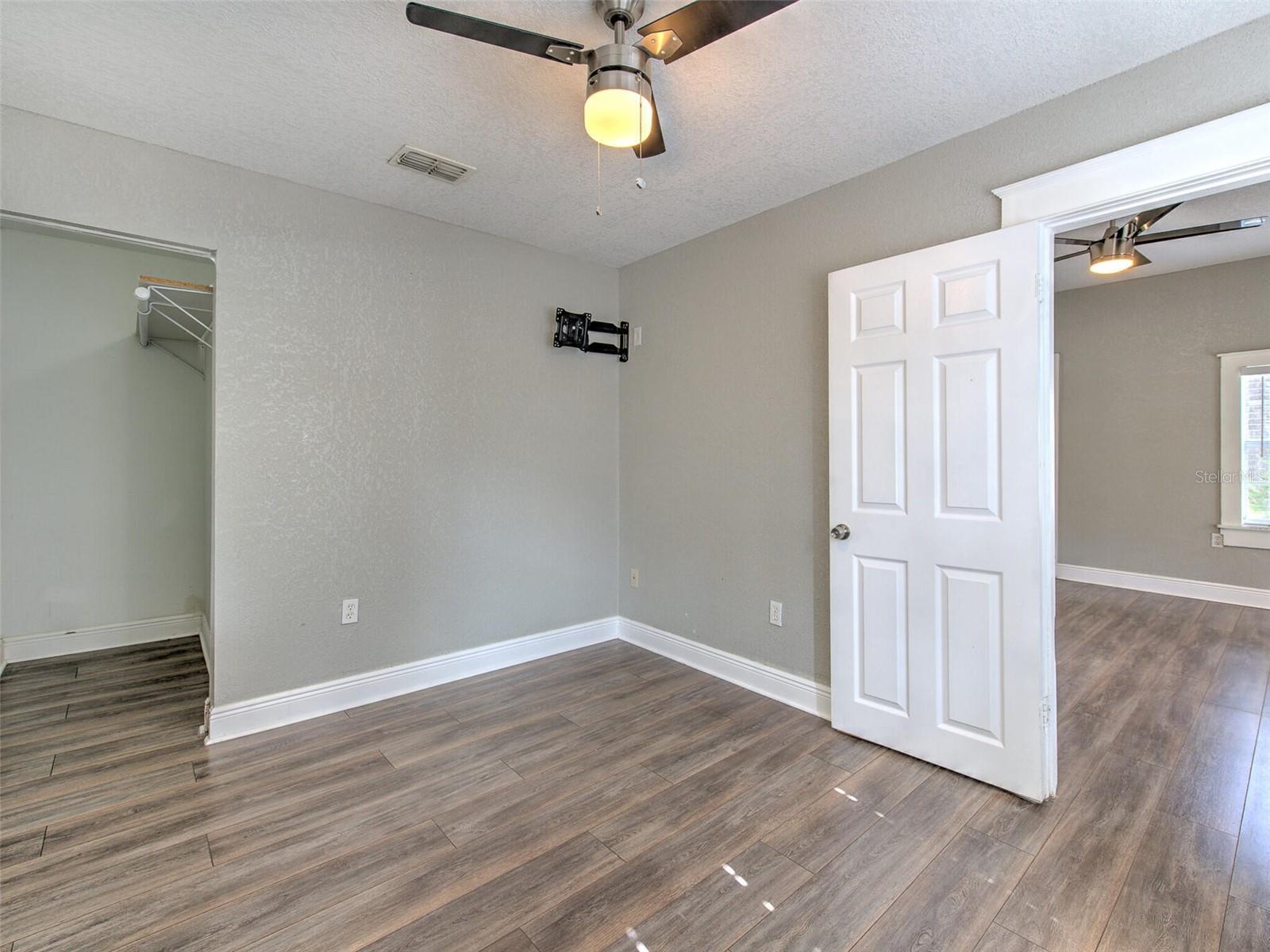 728 E HANLON ST, TAMPA, FL, 33604