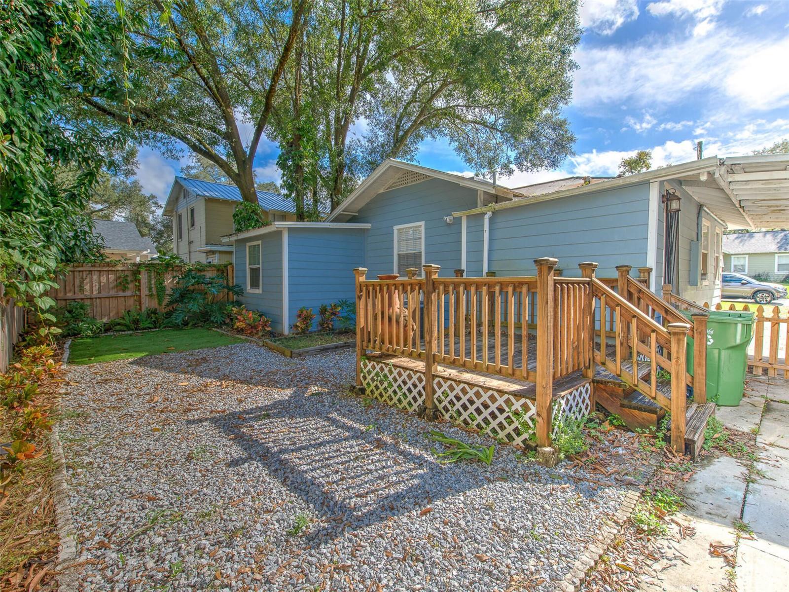 728 E HANLON ST, TAMPA, FL, 33604