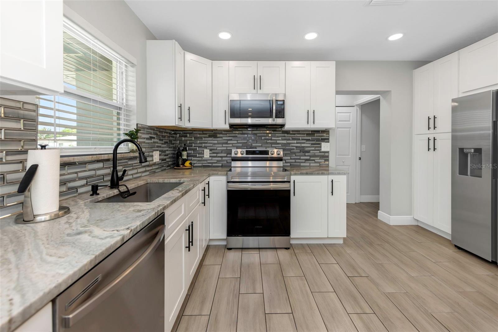 1437 CARLOS AVE, CLEARWATER, FL, 33755