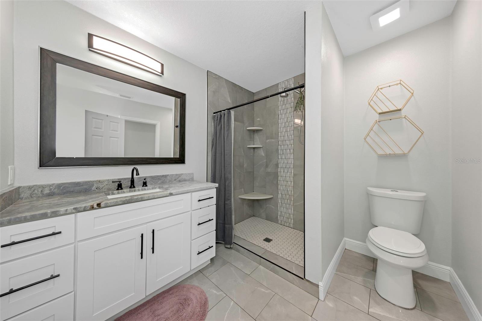 1437 CARLOS AVE, CLEARWATER, FL, 33755