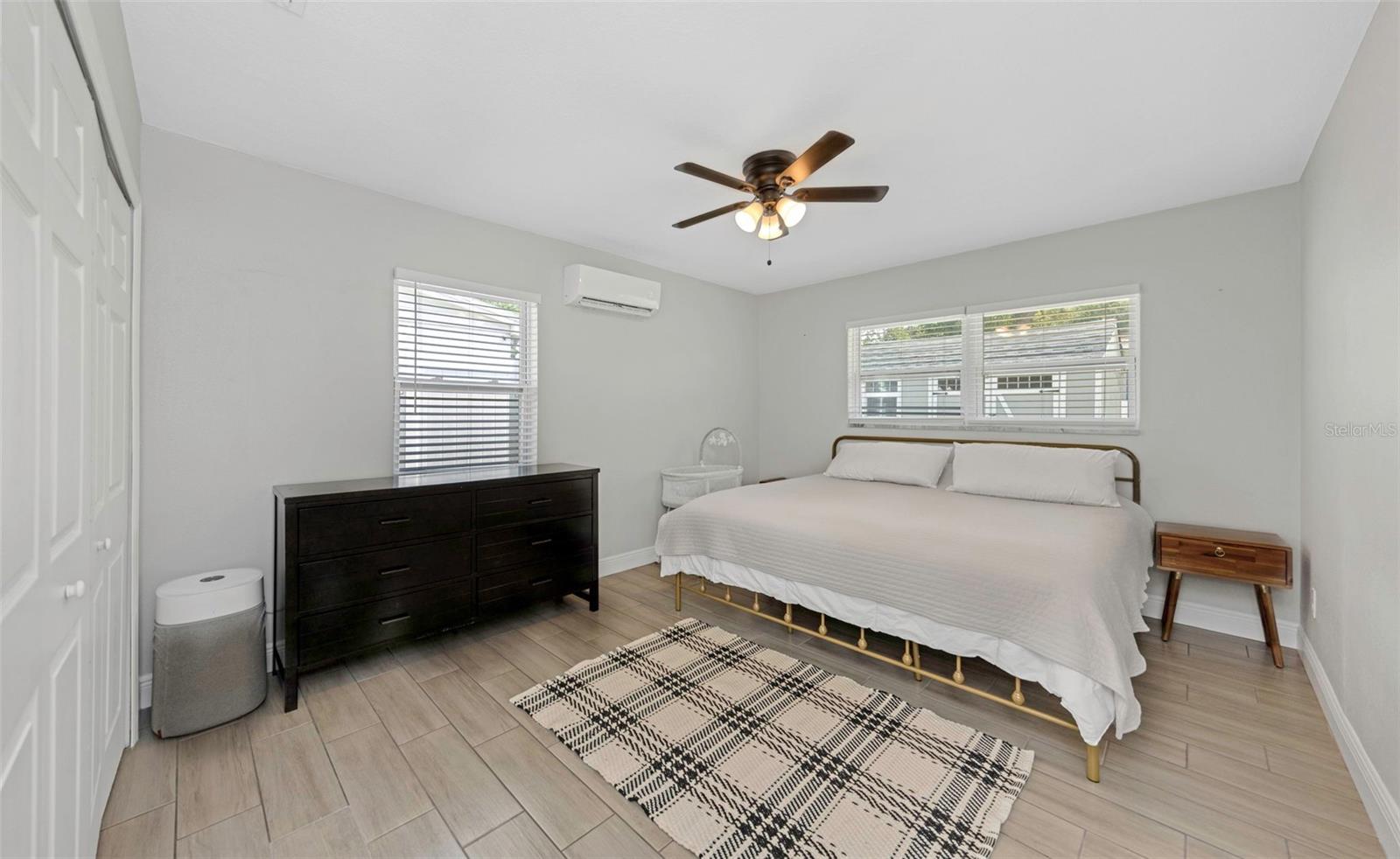 1437 CARLOS AVE, CLEARWATER, FL, 33755