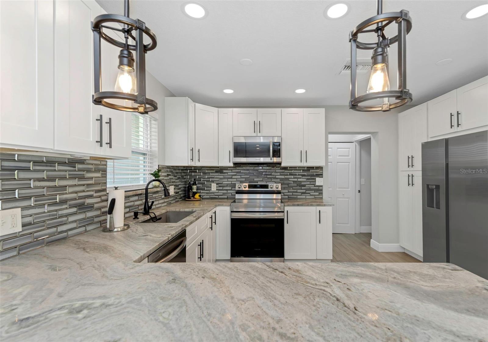 1437 CARLOS AVE, CLEARWATER, FL, 33755
