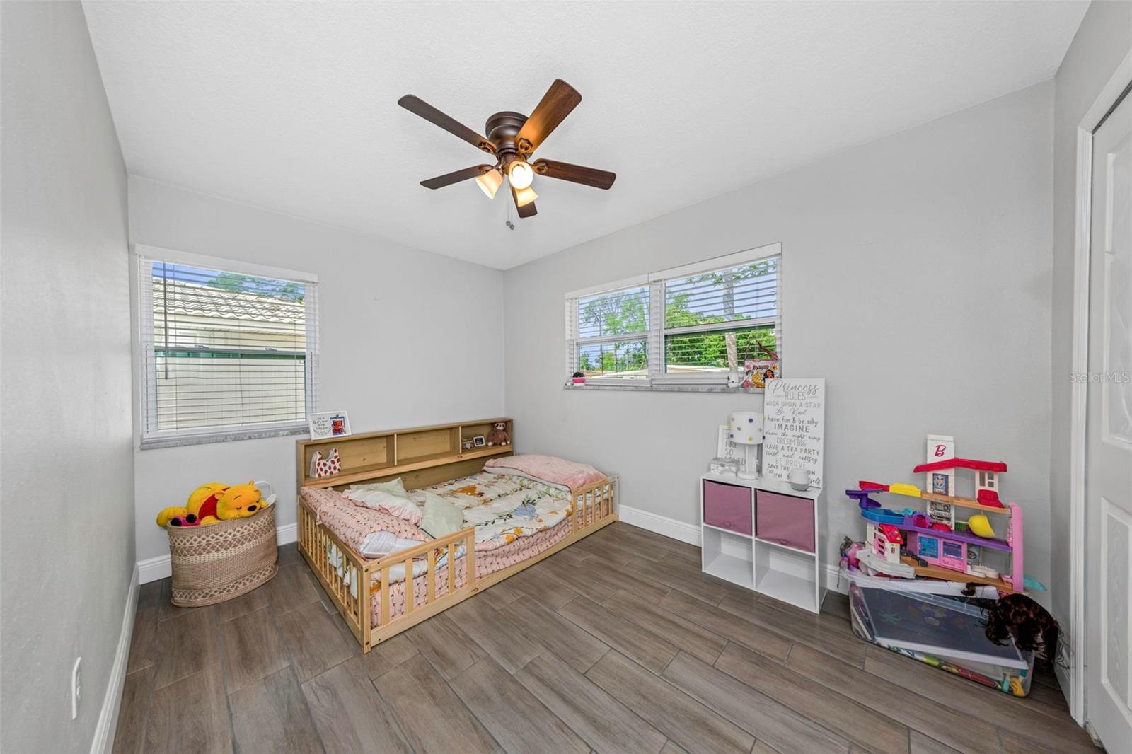 1437 CARLOS AVE, CLEARWATER, FL, 33755