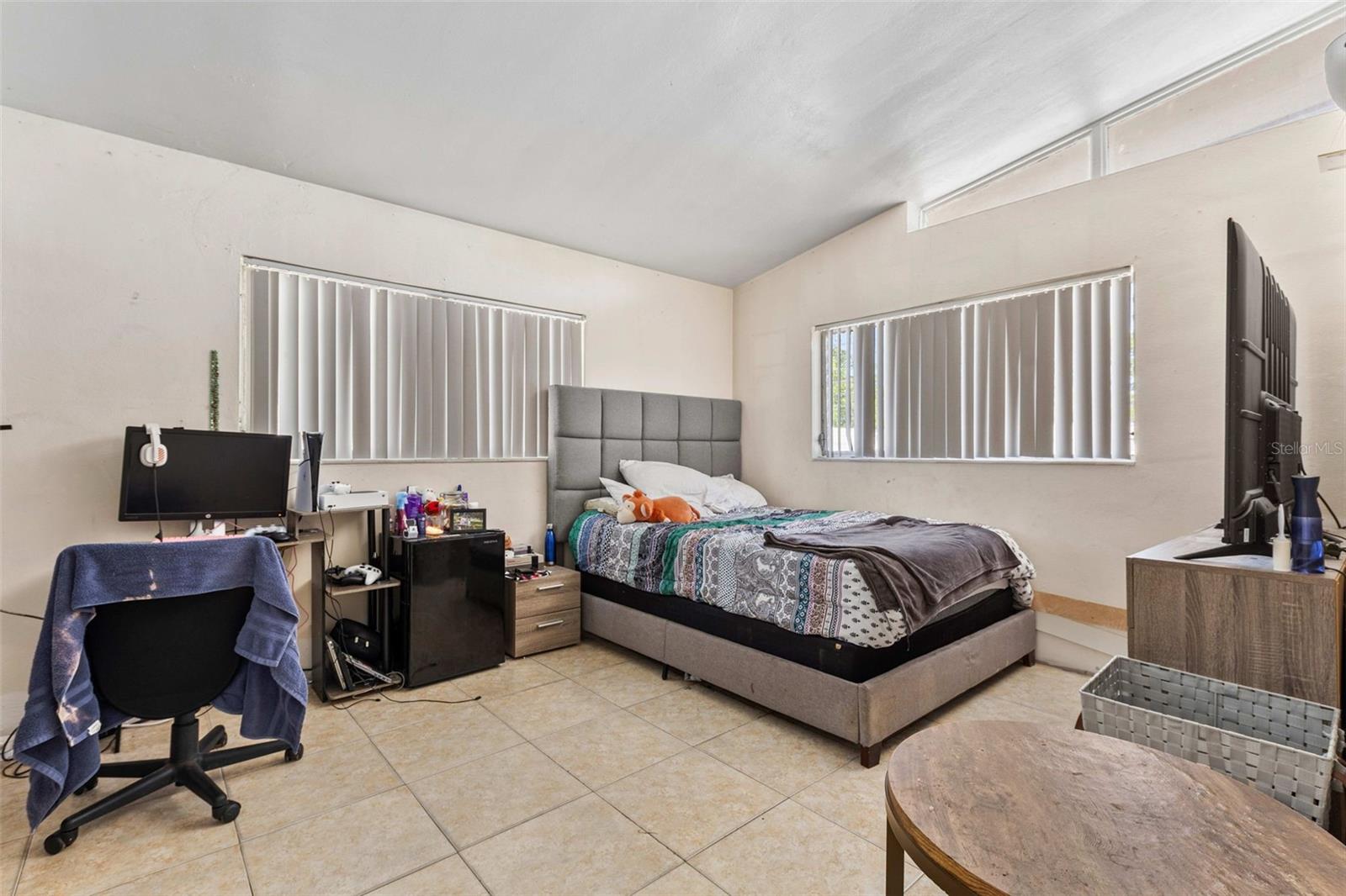 1042 W HILLCREST DR, COCOA, FL, 32922