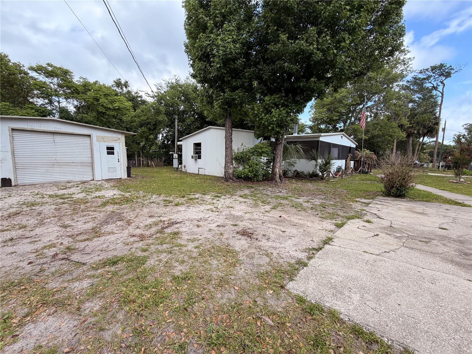 24021 ARMADILLO RD, ASTOR, FL, 32102