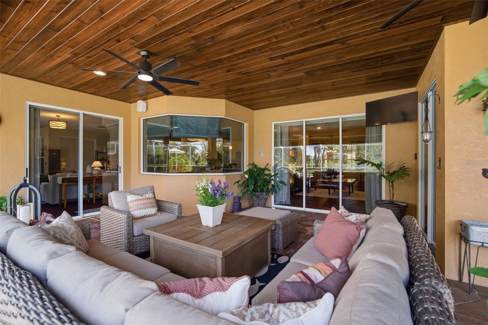 805 HICKORY FORK DR, SEFFNER, FL, 33584