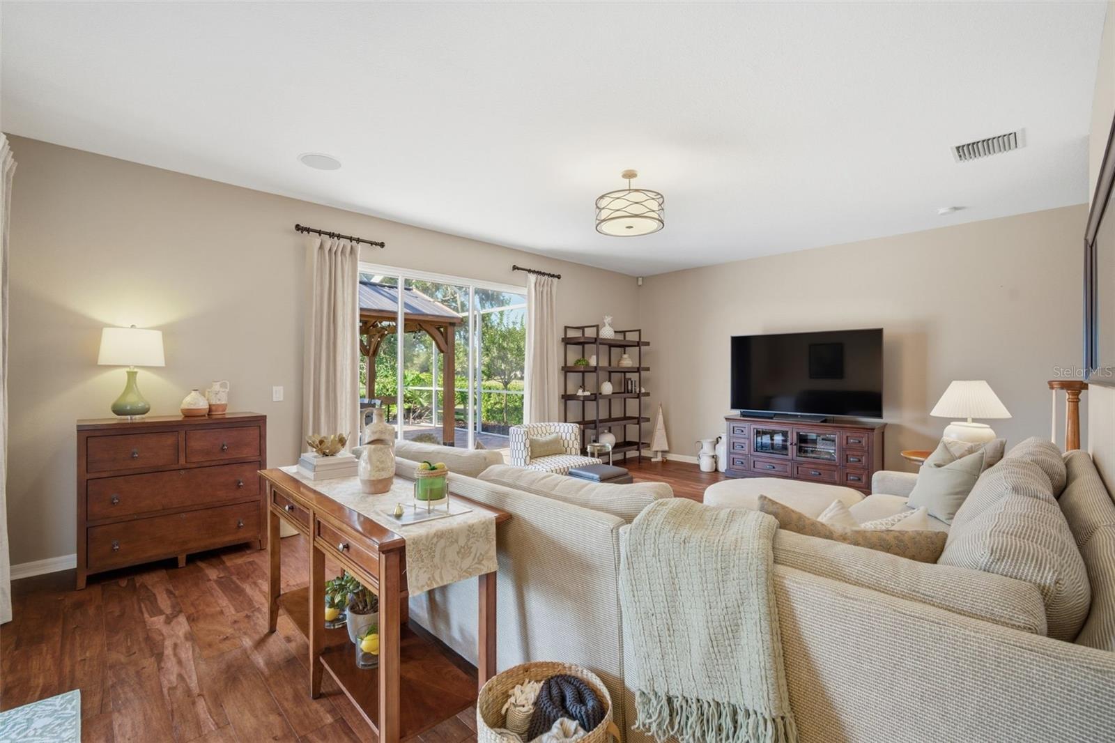 805 HICKORY FORK DR, SEFFNER, FL, 33584