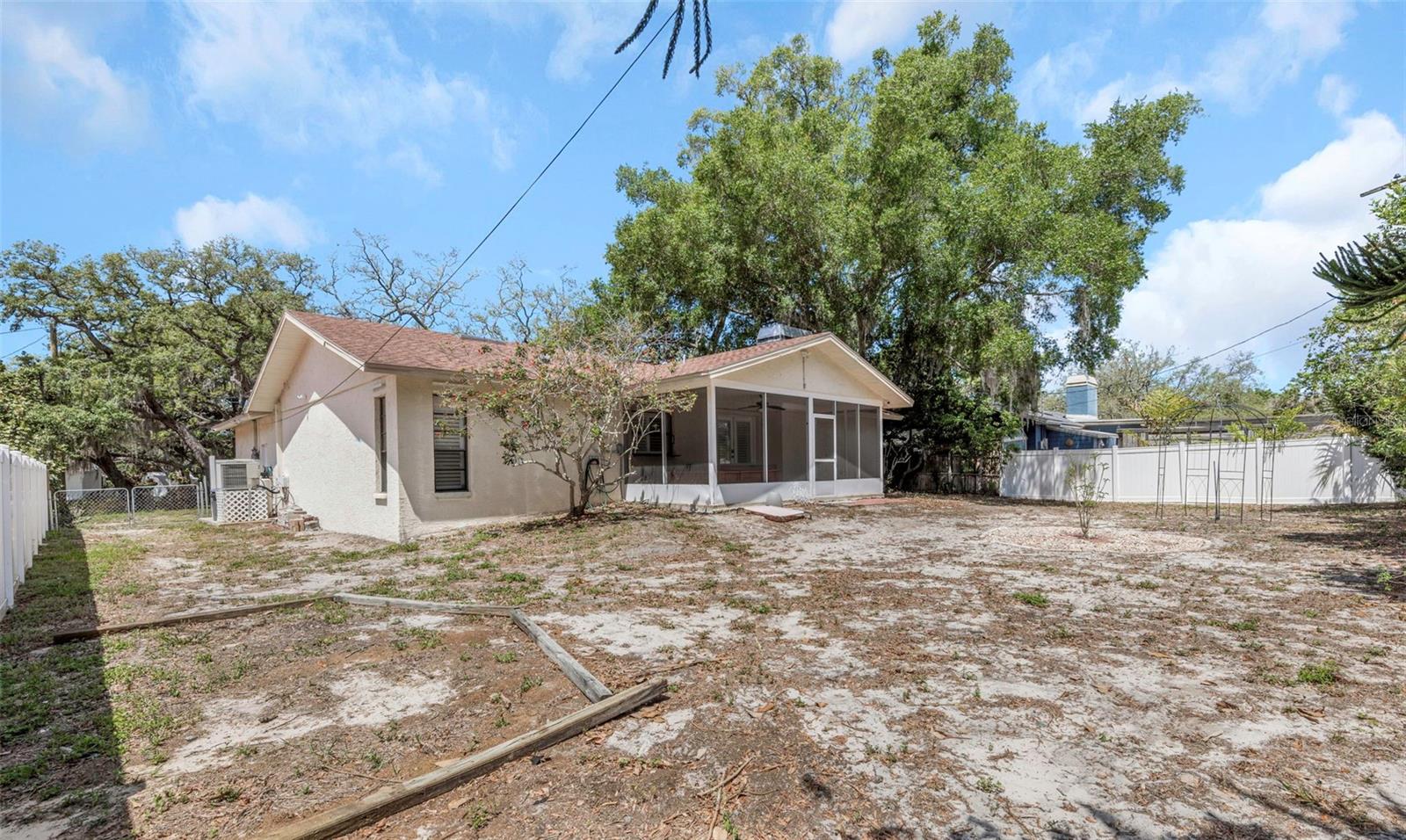 753 SEMINOLE BLVD, TARPON SPRINGS, FL, 34689