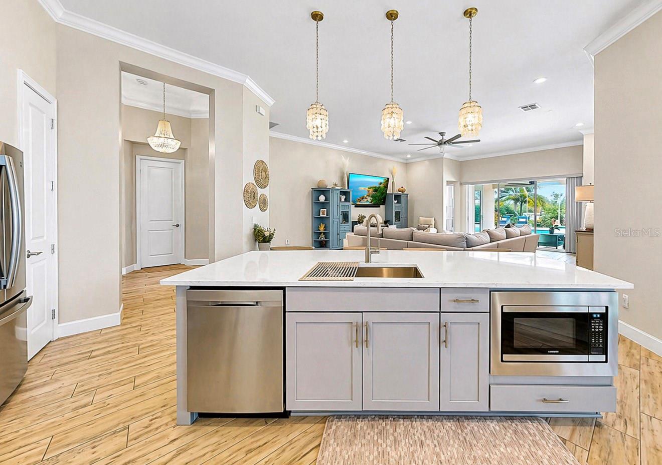 954 SIGNET DR, APOLLO BEACH, FL, 33572