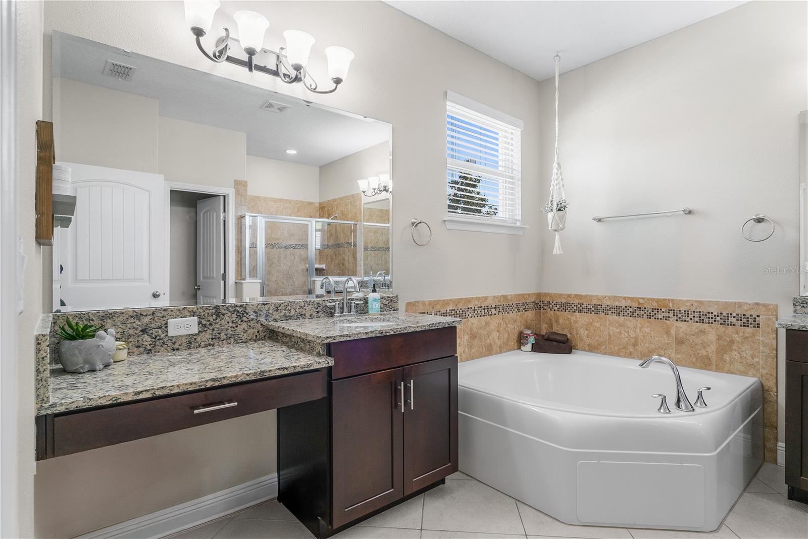 615 LAKE COVE POINTE CIR, WINTER GARDEN, FL, 34787