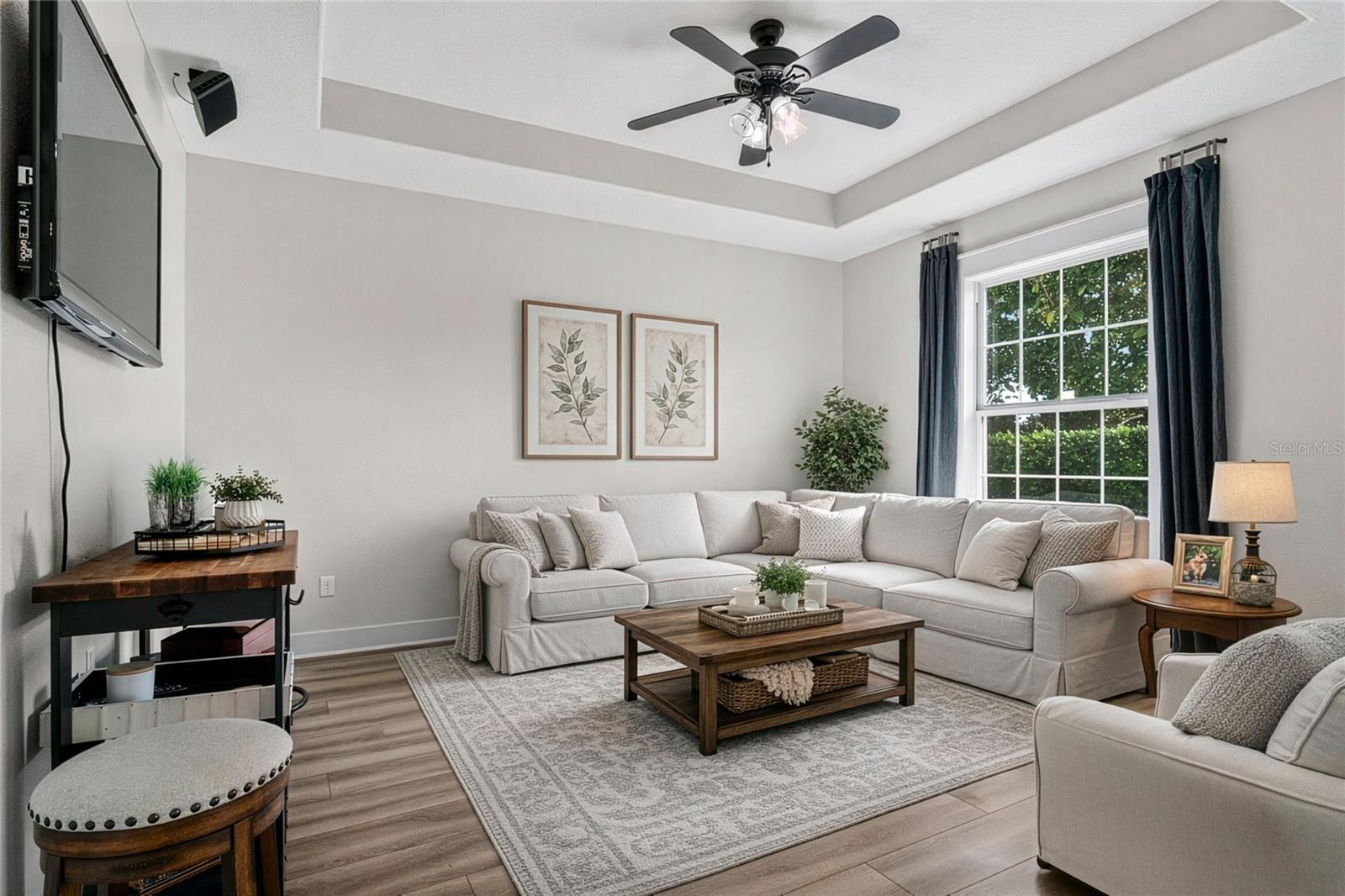 615 LAKE COVE POINTE CIR, WINTER GARDEN, FL, 34787