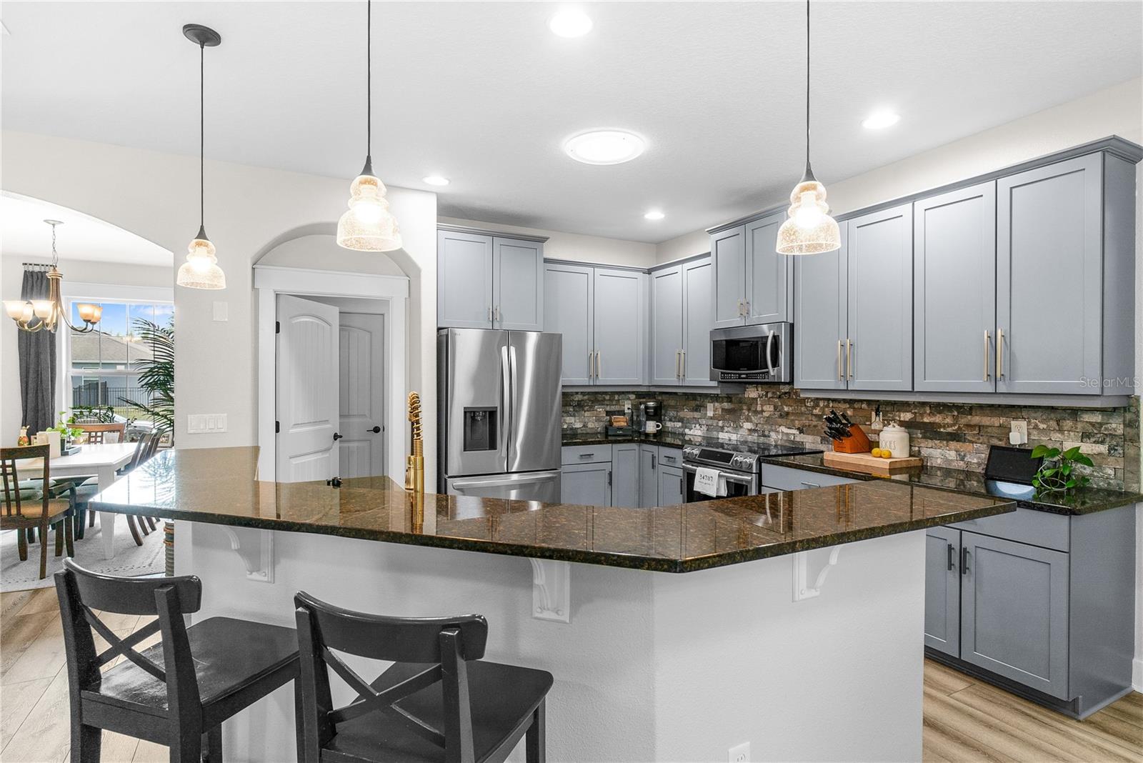 615 LAKE COVE POINTE CIR, WINTER GARDEN, FL, 34787