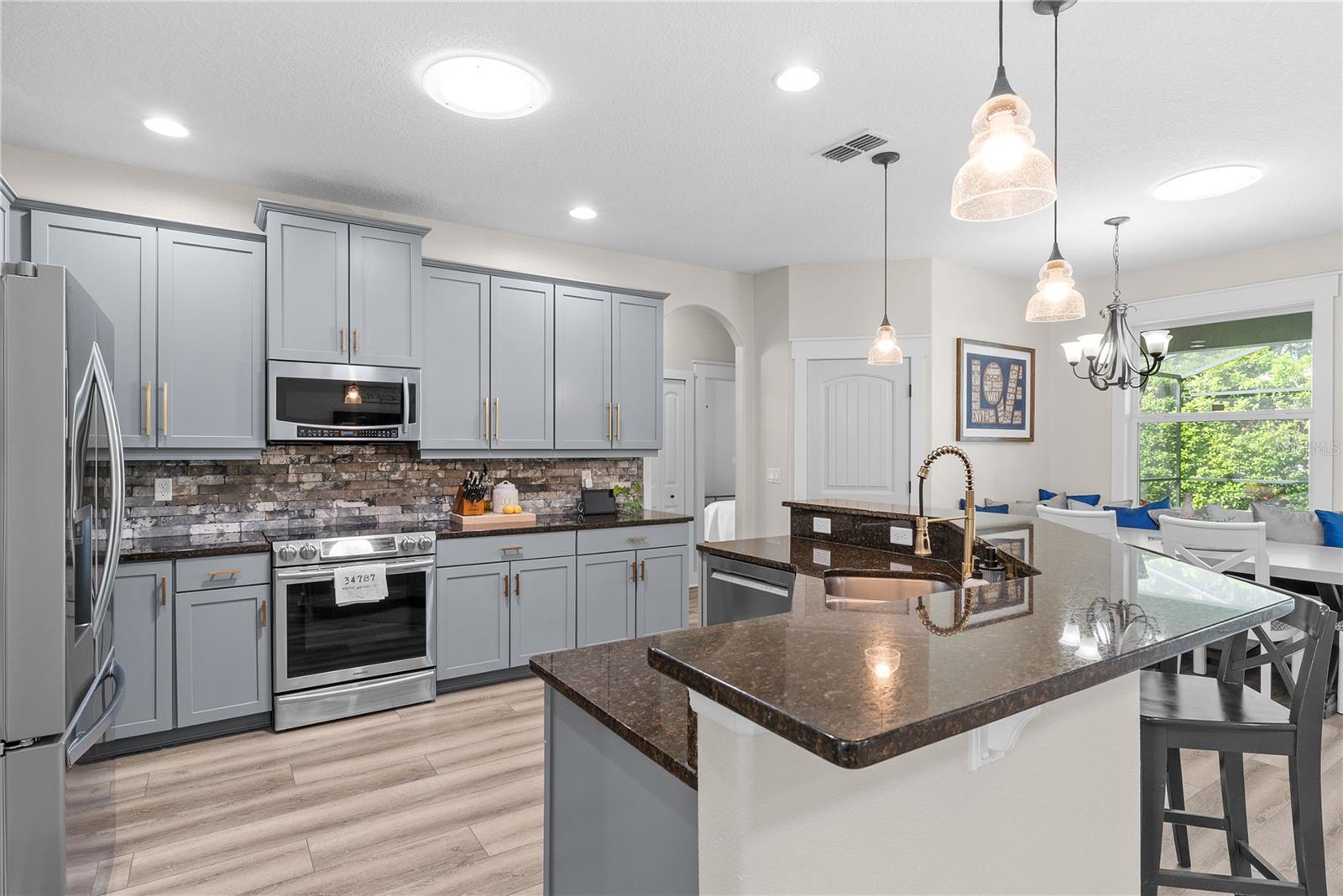 615 LAKE COVE POINTE CIR, WINTER GARDEN, FL, 34787