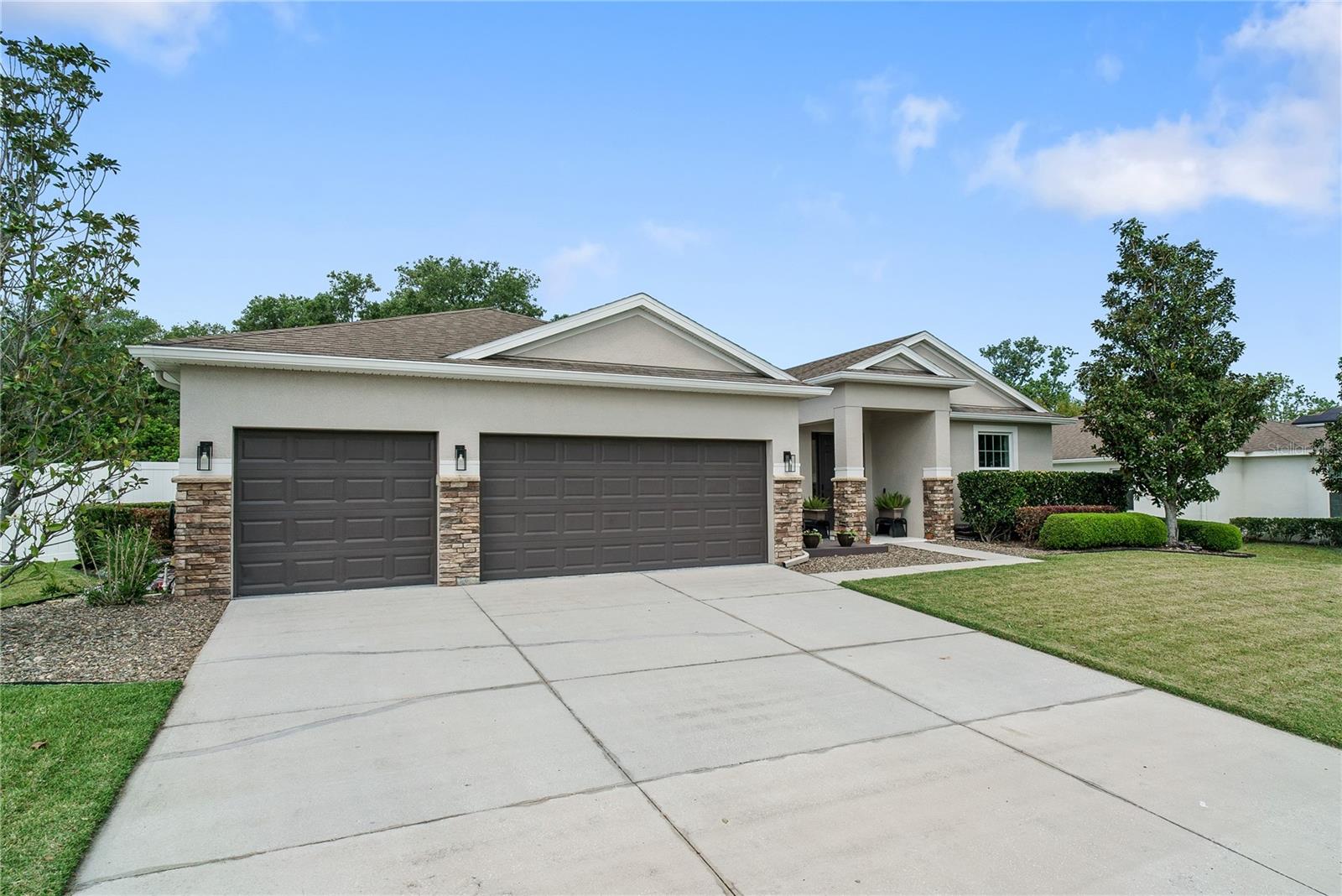 615 LAKE COVE POINTE CIR, WINTER GARDEN, FL, 34787