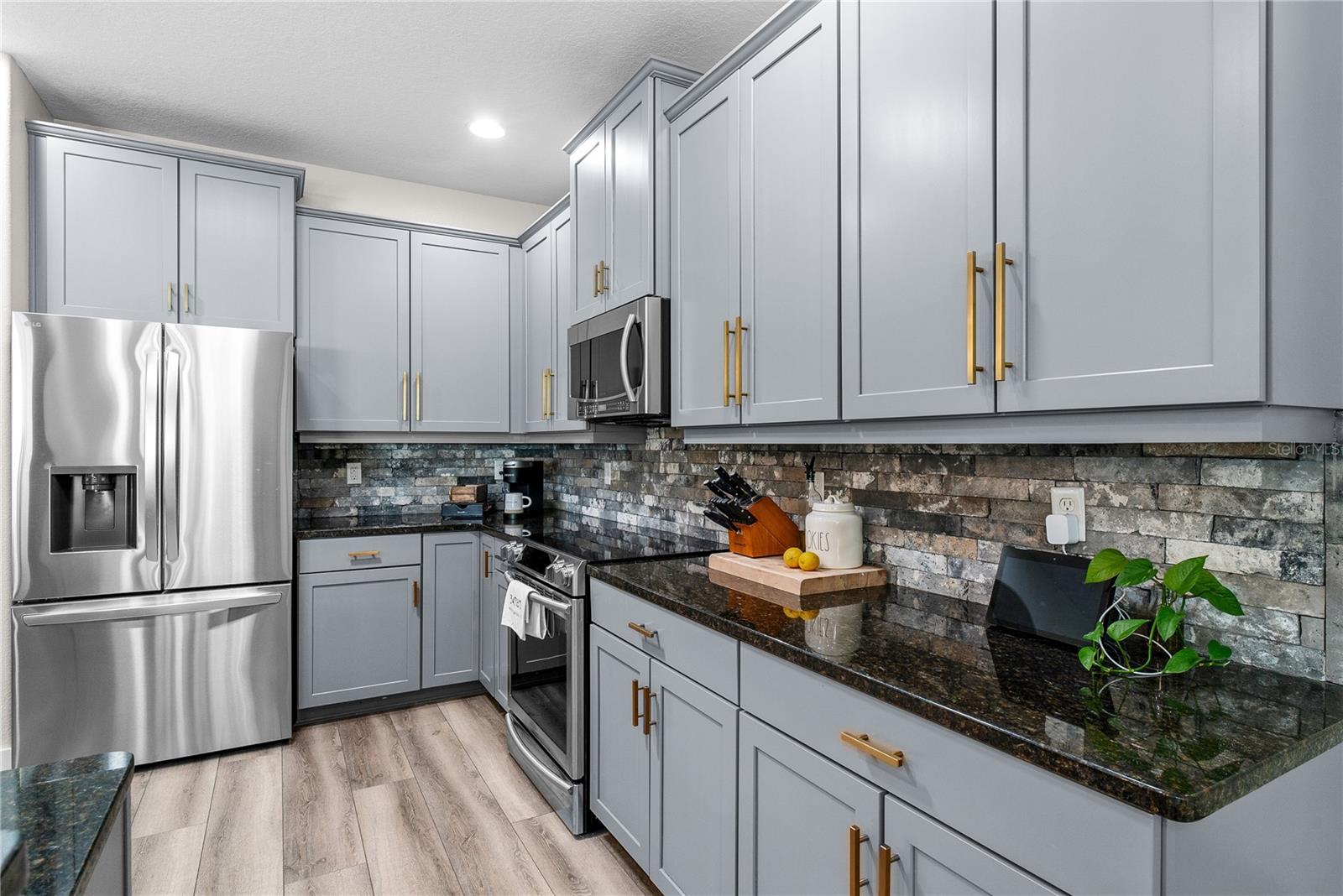 615 LAKE COVE POINTE CIR, WINTER GARDEN, FL, 34787