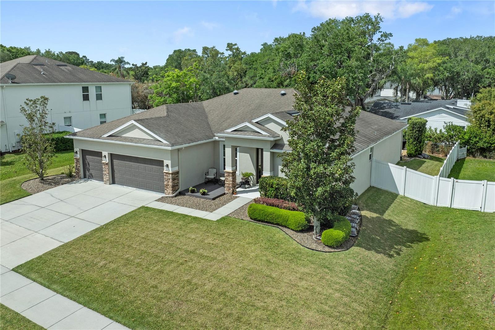 615 LAKE COVE POINTE CIR, WINTER GARDEN, FL, 34787