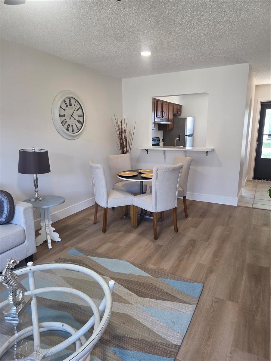 13719 MISSION OAKS BLVD, SEMINOLE, FL, 33776