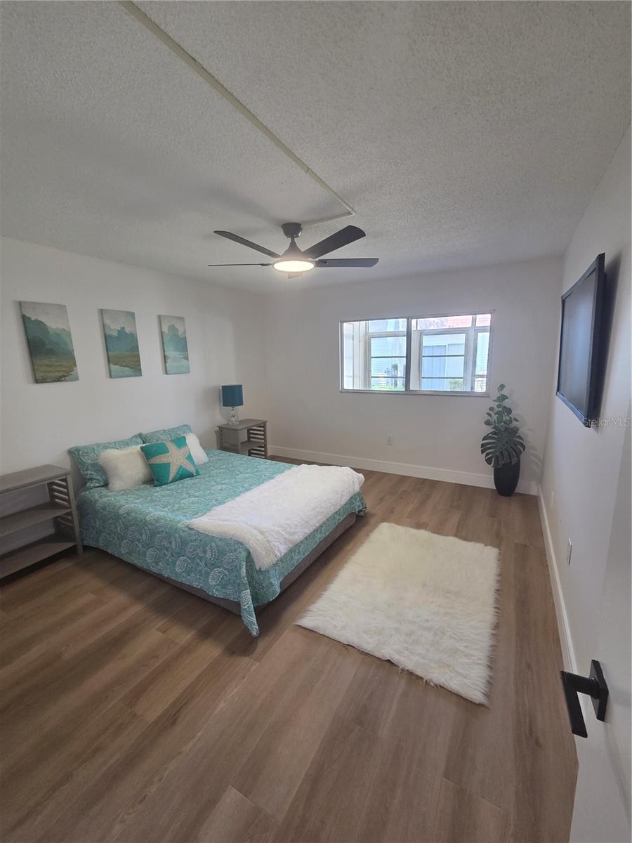 13719 MISSION OAKS BLVD, SEMINOLE, FL, 33776