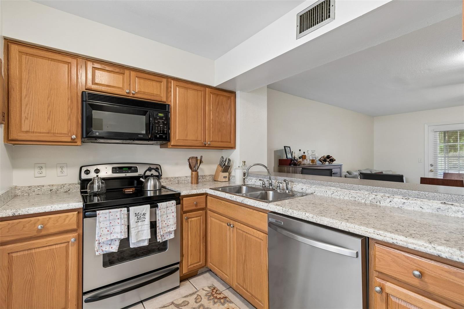 13813 FLETCHERS MILL DR, TAMPA, FL, 33613