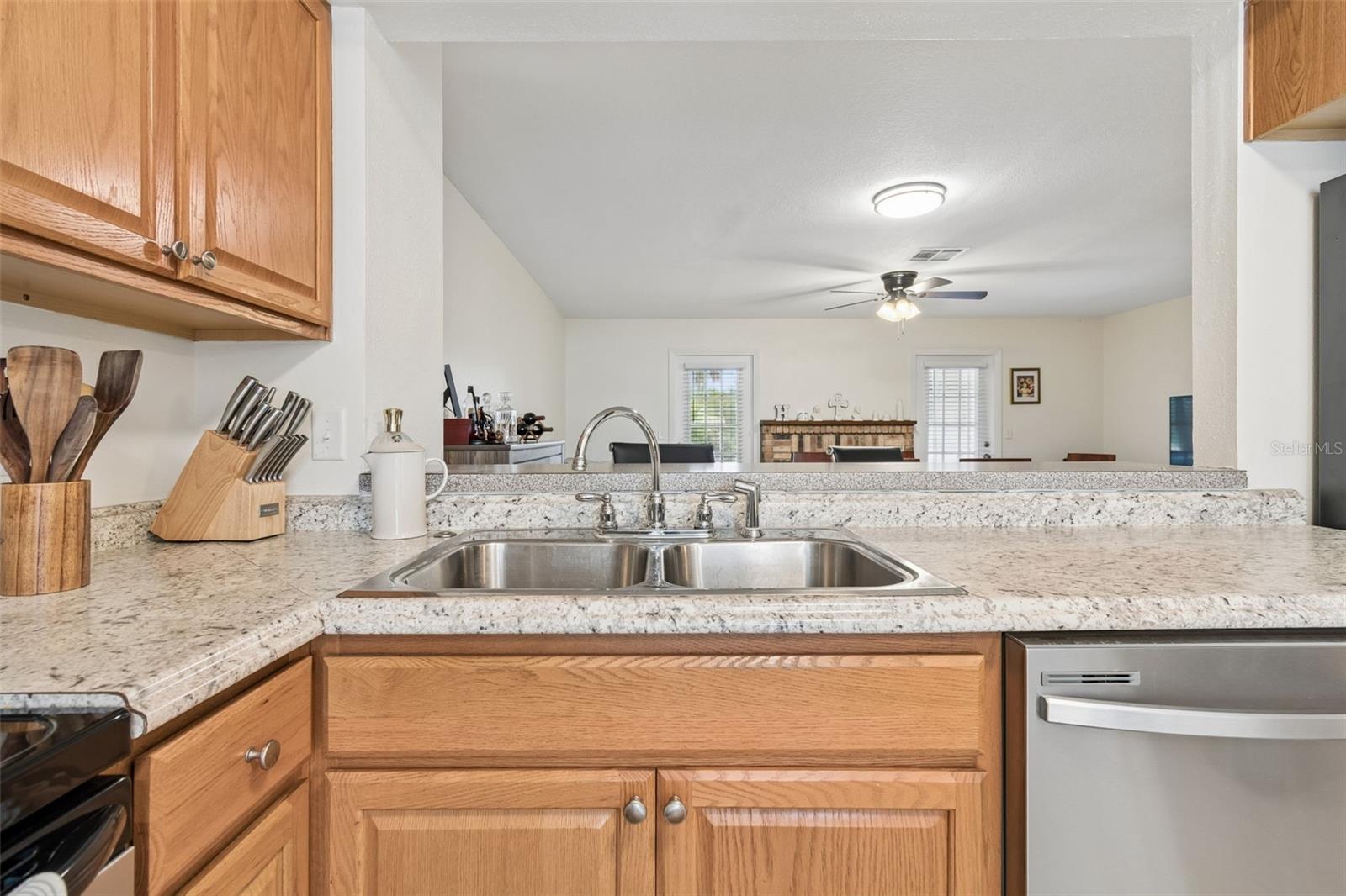 13813 FLETCHERS MILL DR, TAMPA, FL, 33613