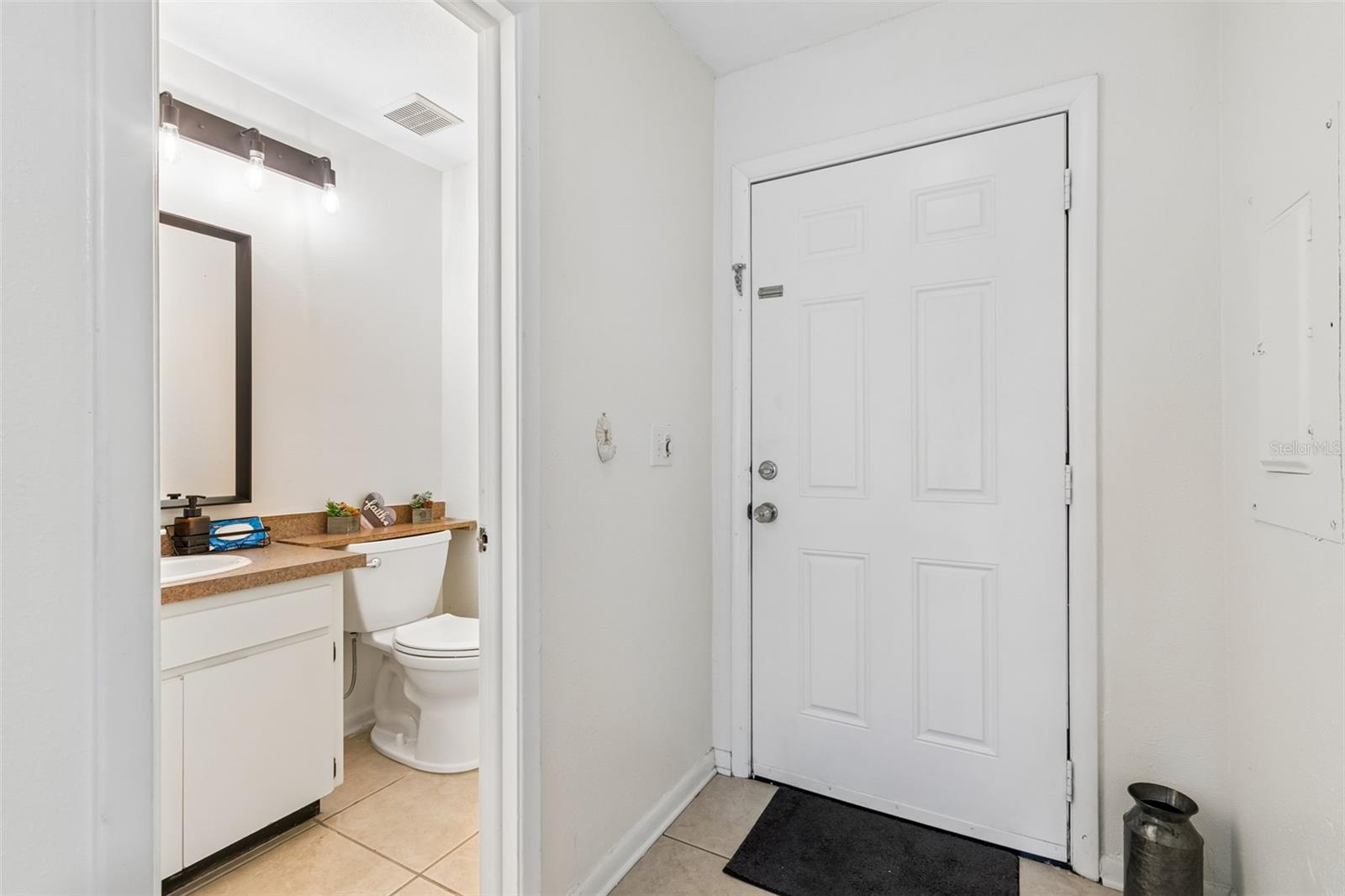 13813 FLETCHERS MILL DR, TAMPA, FL, 33613